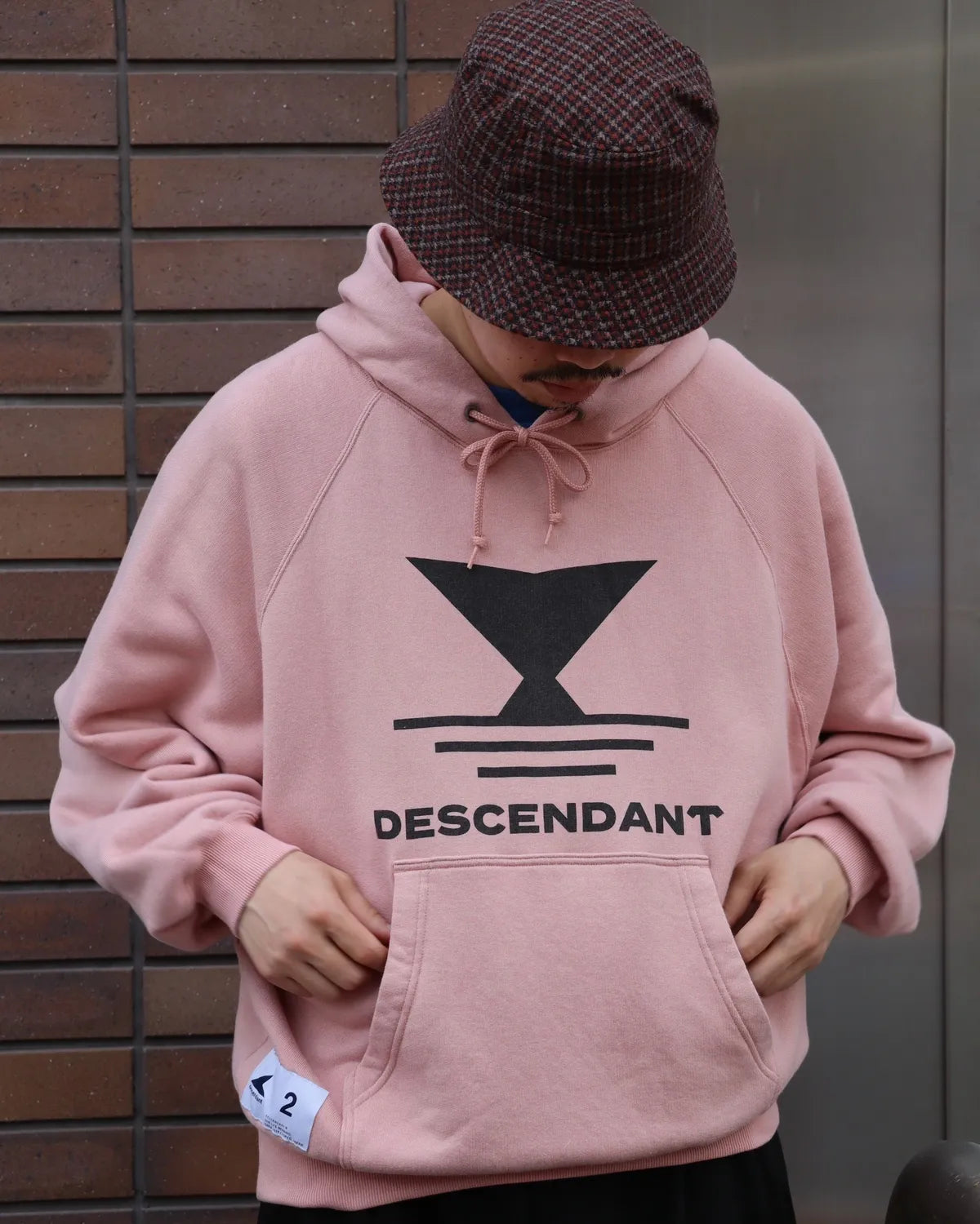 DESCENDANT の FLUKE UP HOODY (262ATDS-CSM03)