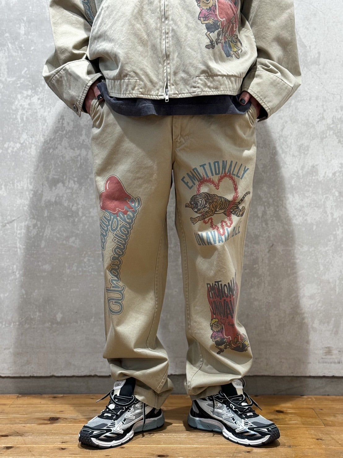 Emotionaly Unavailable / GUARD UR HEART CHINO (EU-YS1-0000-010)