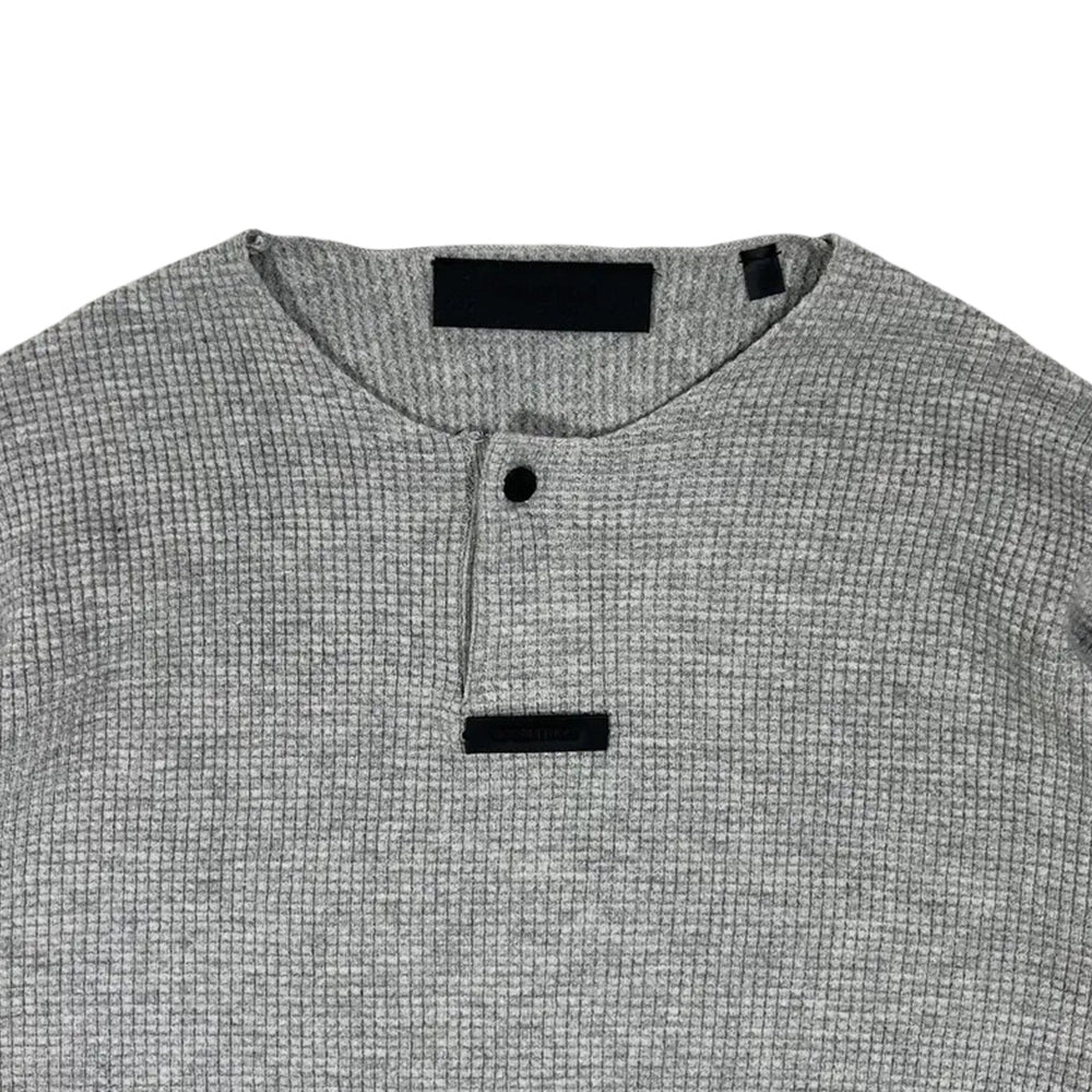 ESSENTIALS / WAFFLE HENLEY SWEATER (192BT246150F)