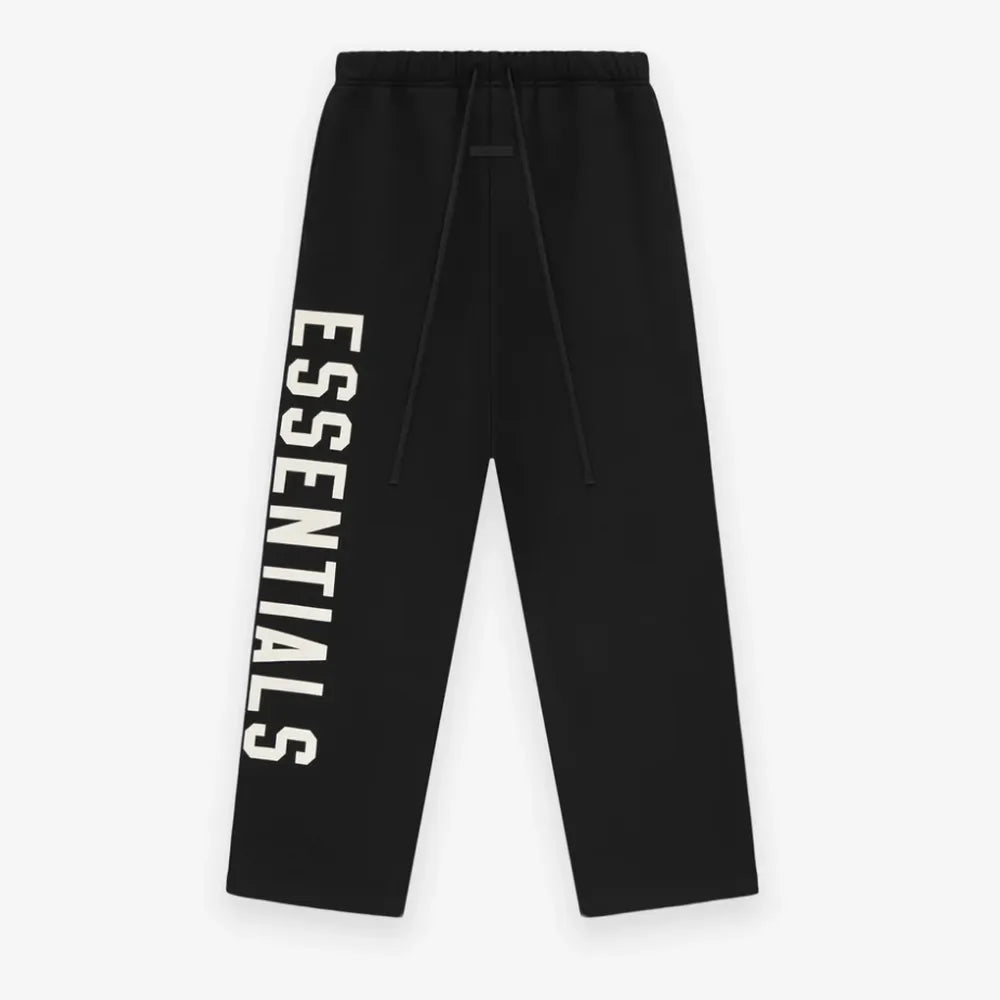 ESSENTIALS の FLEECE RELAXED SWEATPANT (130BT244320F)