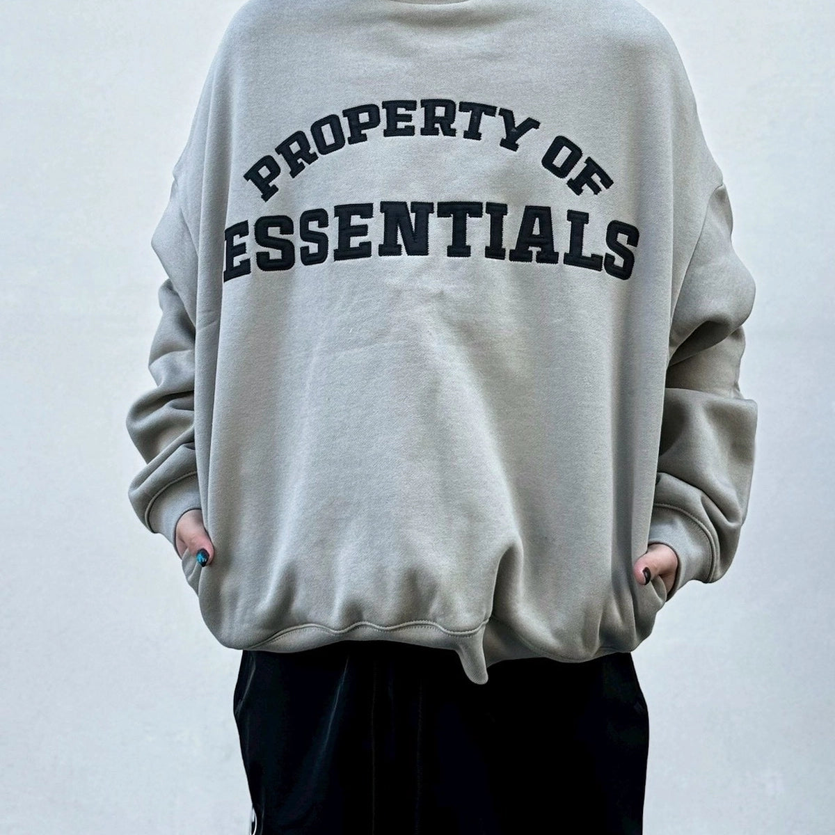 Essentials エッセンシャルズ ラグラン スウェット トレーナー　シャツ ESSENTIALS（エッセンシャルズ）/ PROPERTY LOUNGE CREWNECK