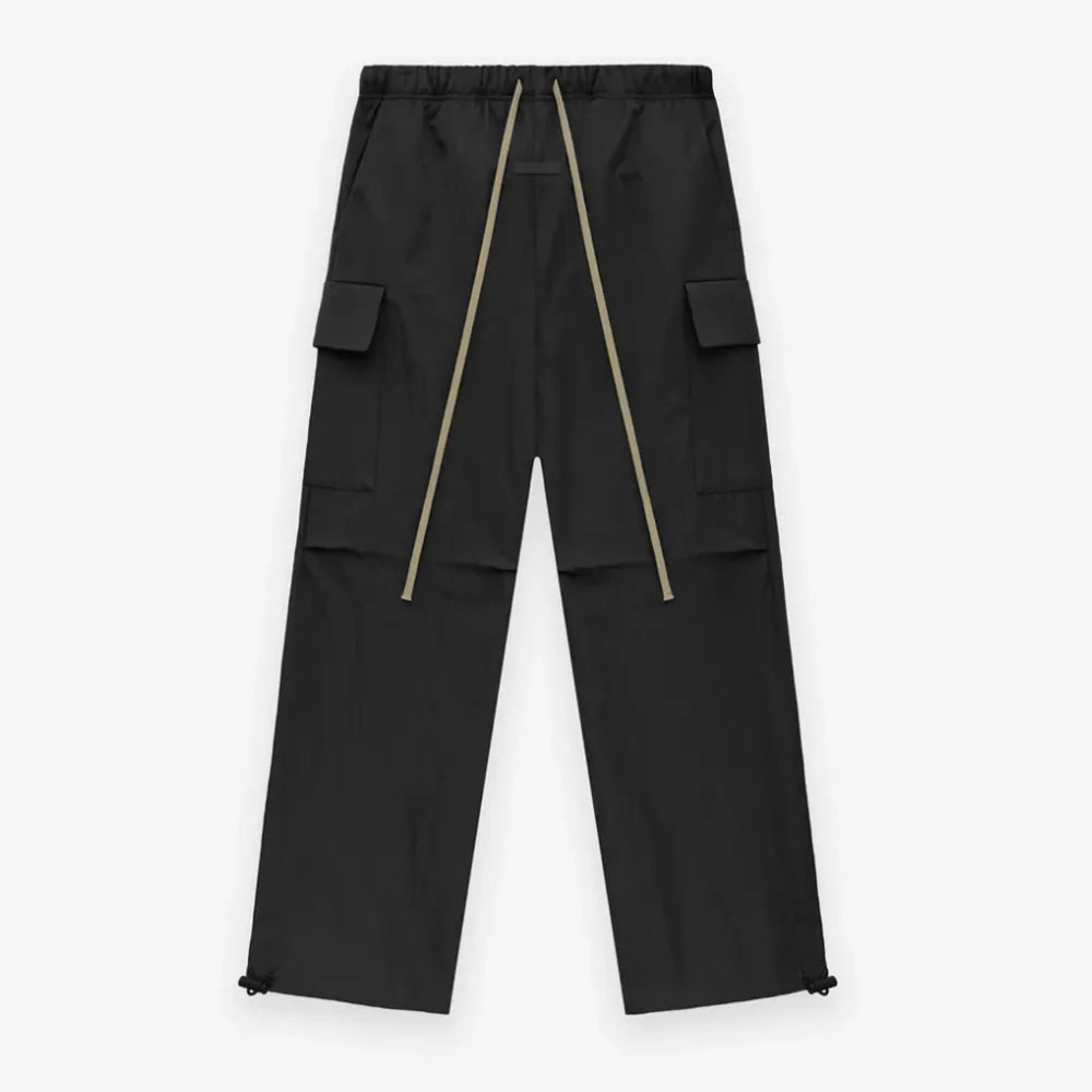 ESSENTIALS の TEXTURED NYLON FIELD PANT (130BT244800F)