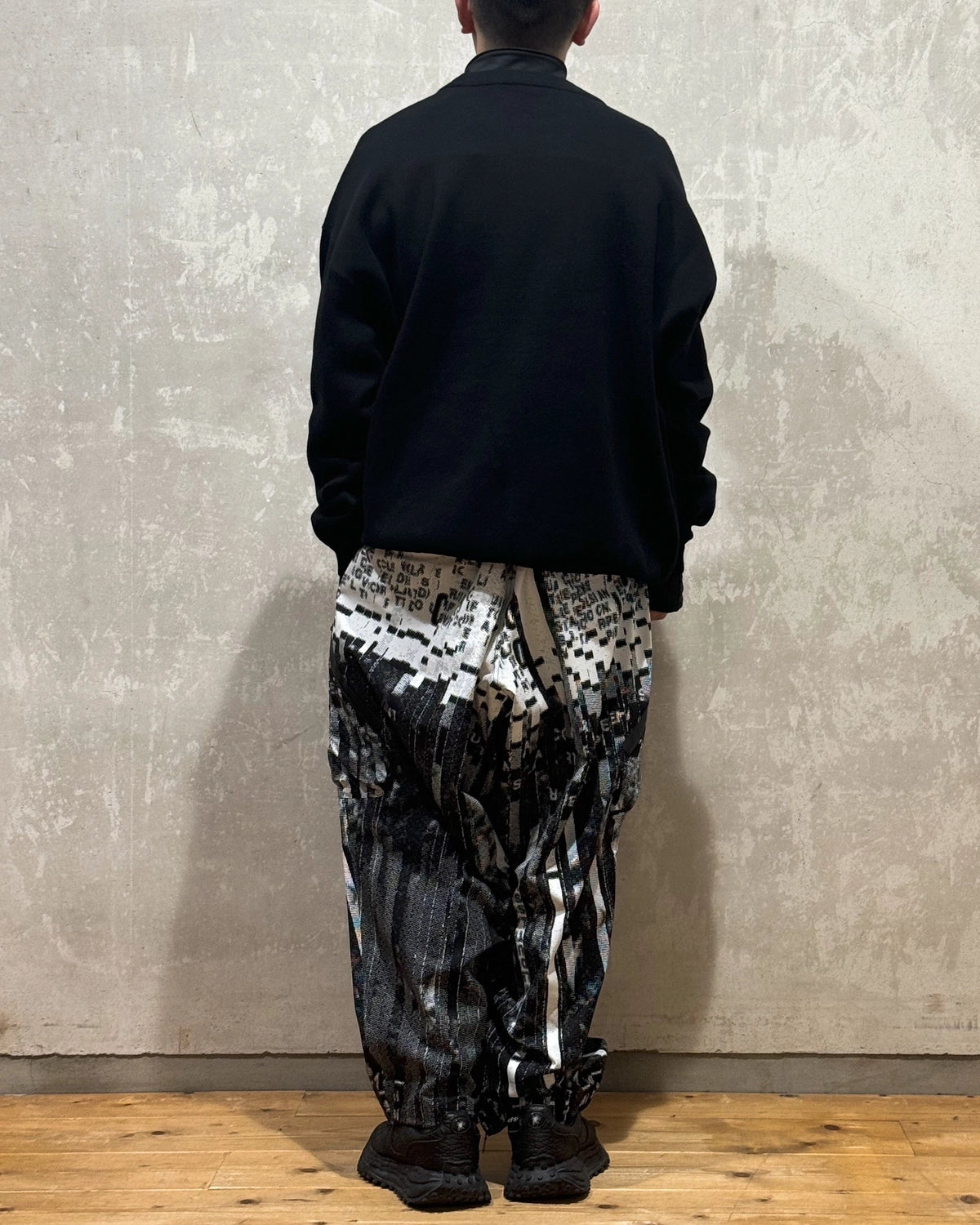 TIGHTBOOTH / COLLEGE SWEATER (FW25-KN02)