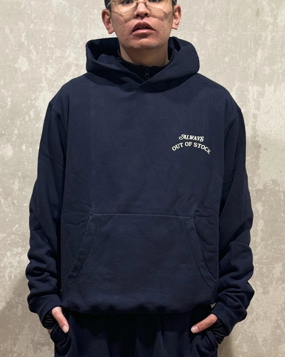 ALWAYS OUT OF STOCK / BASIC LOGO HOODIE (HA-325203213)