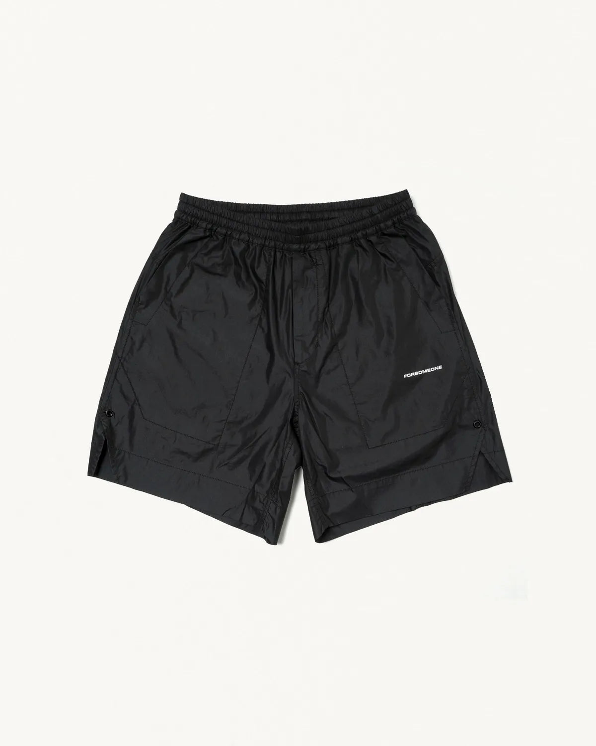 FORSOMEONE の LIGHT TREK SHORTS (78000869)