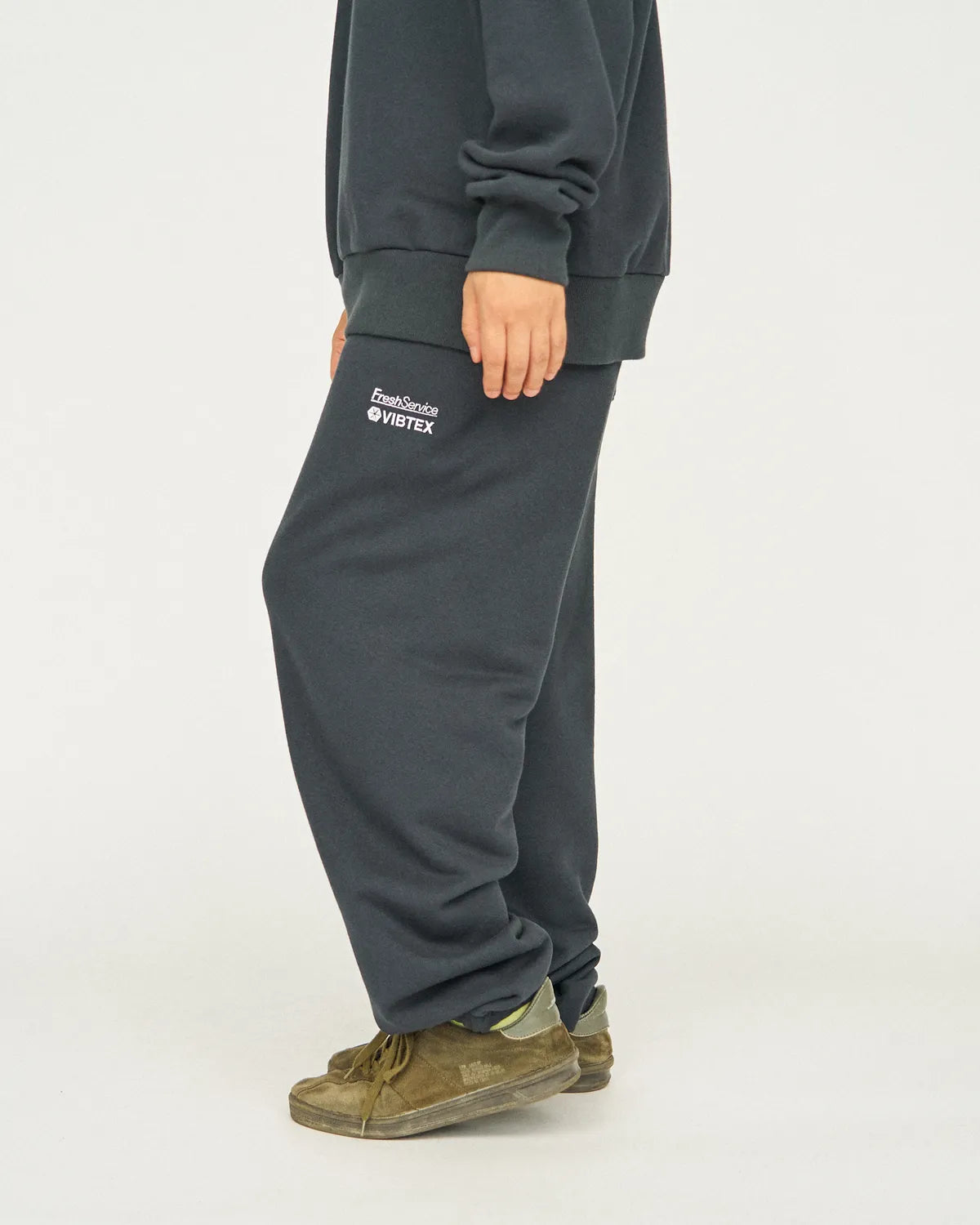 FreshService × VIBTEX / VIBTEX for FreshService SWEAT PANTS (FSC252-70007)