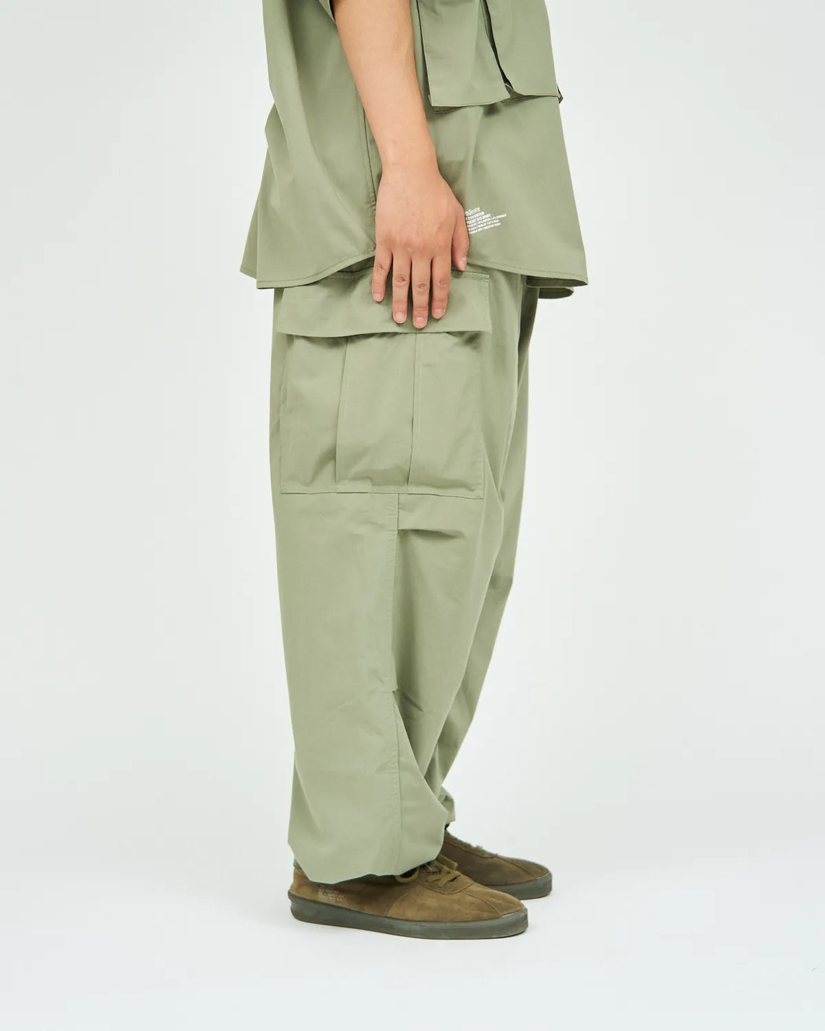 FreshService / MICRO TYPEWRITER CARGO PANTS (FSC251-40227)