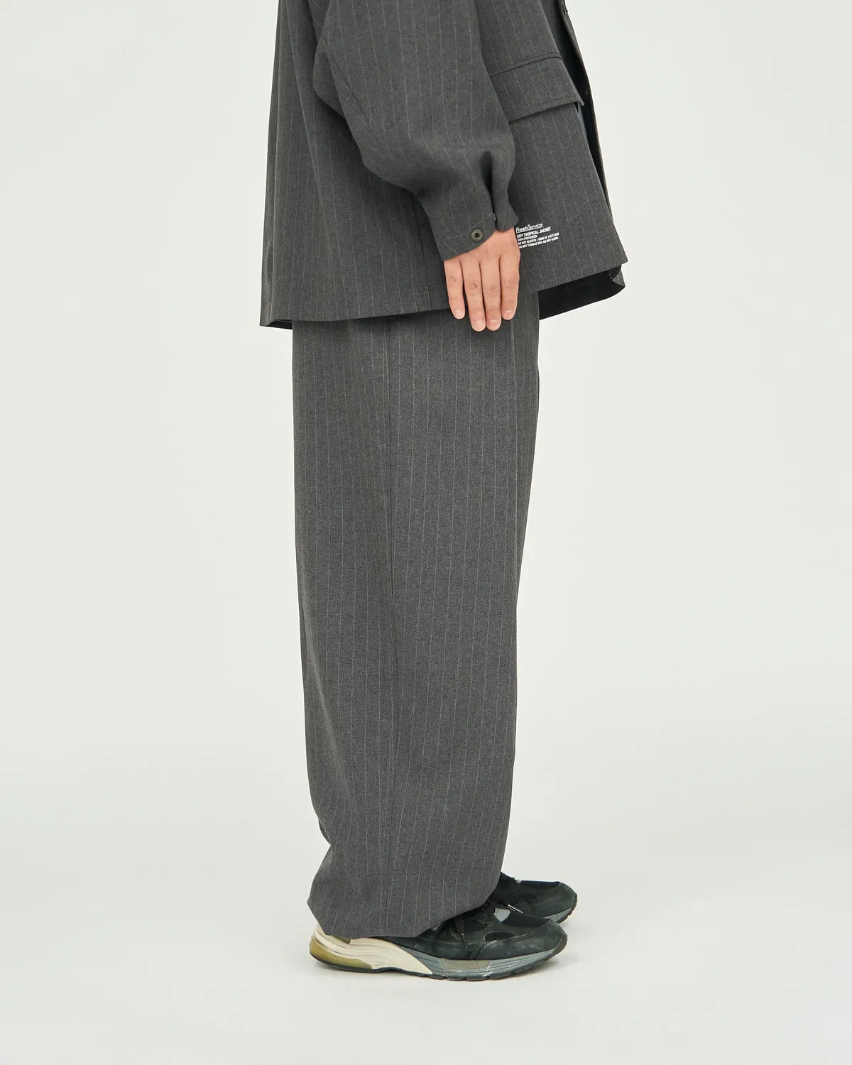 FreshService / DRY TROPICAL WIDE TROUSERS (FSC251-40144)