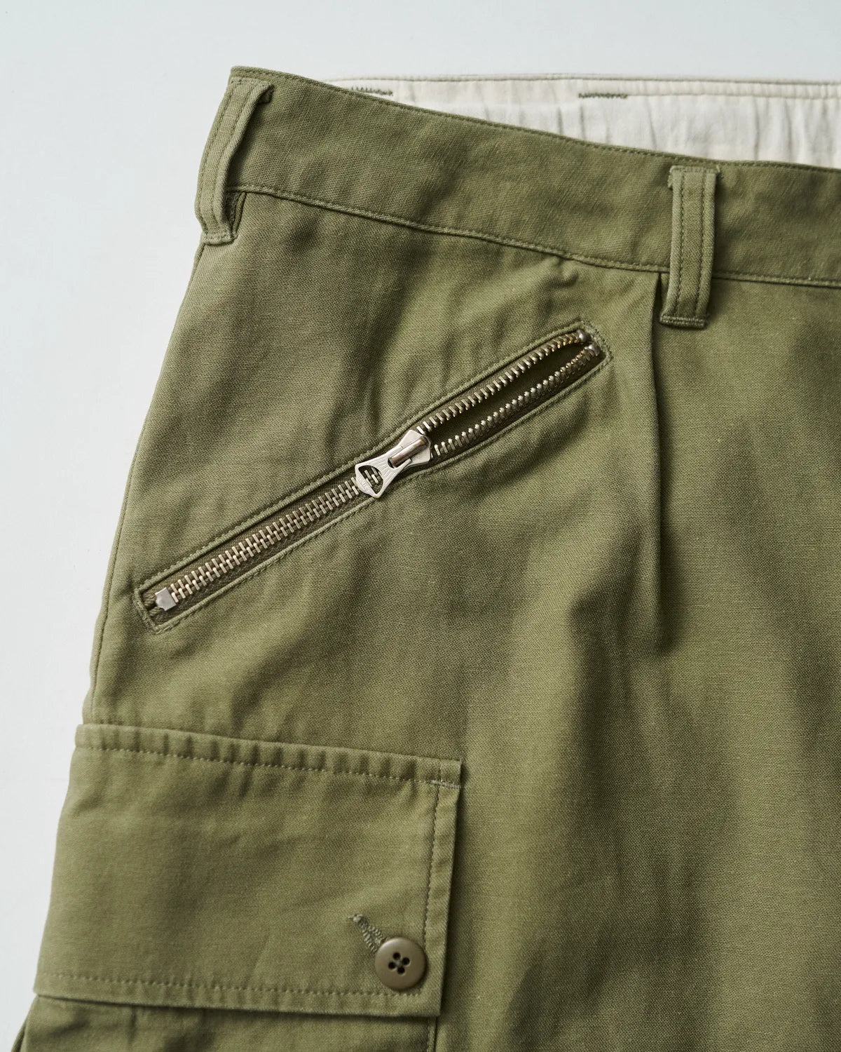 FreshService / BACK SATEEN MOUNTAIN CARGO PANTS (FSC253-40143)