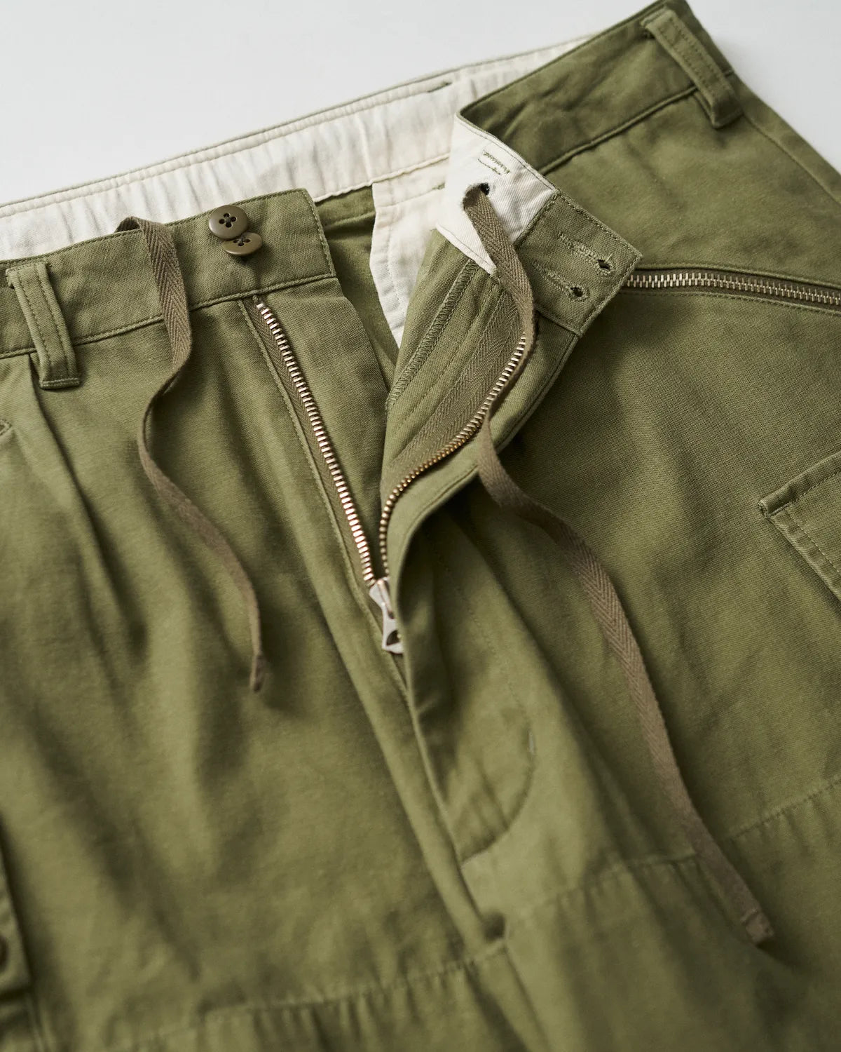 FreshService / BACK SATEEN MOUNTAIN CARGO PANTS (FSC253-40143)