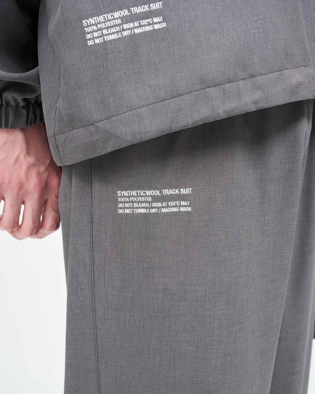 FreshService / SYNTHETIC WOOL TRACK SUIT (FSR261-60230)