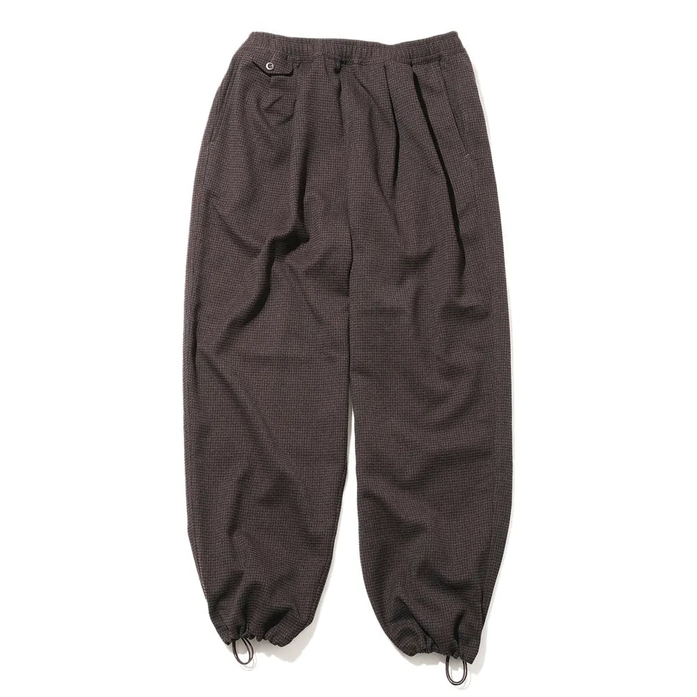 FreshService のHOUNDSTOOTH TWO TUCK TRACK PANTS (FSC243-40188)