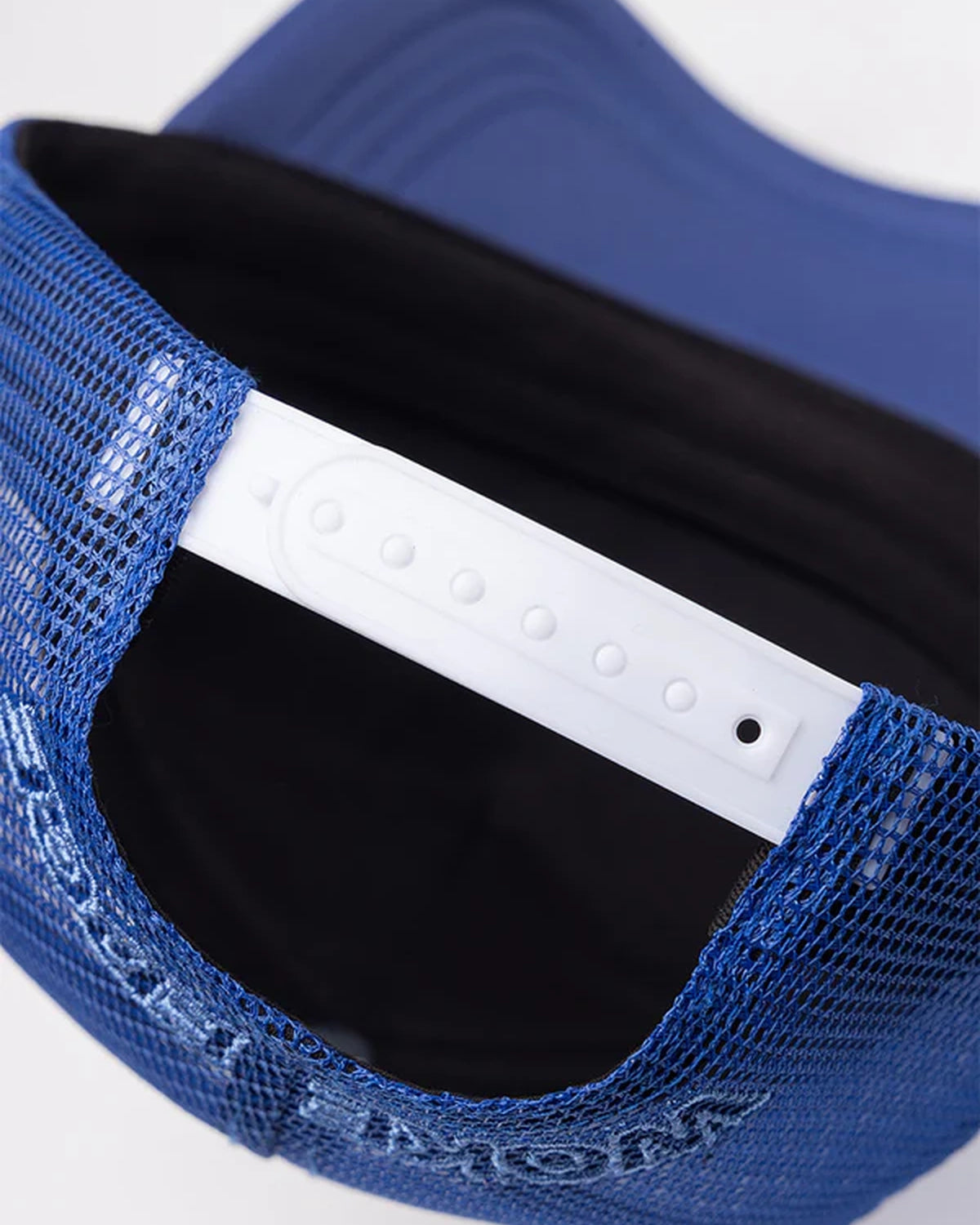 WOKE EDGE / Fuck Happens Mesh Cap (2611-15950-0202007)