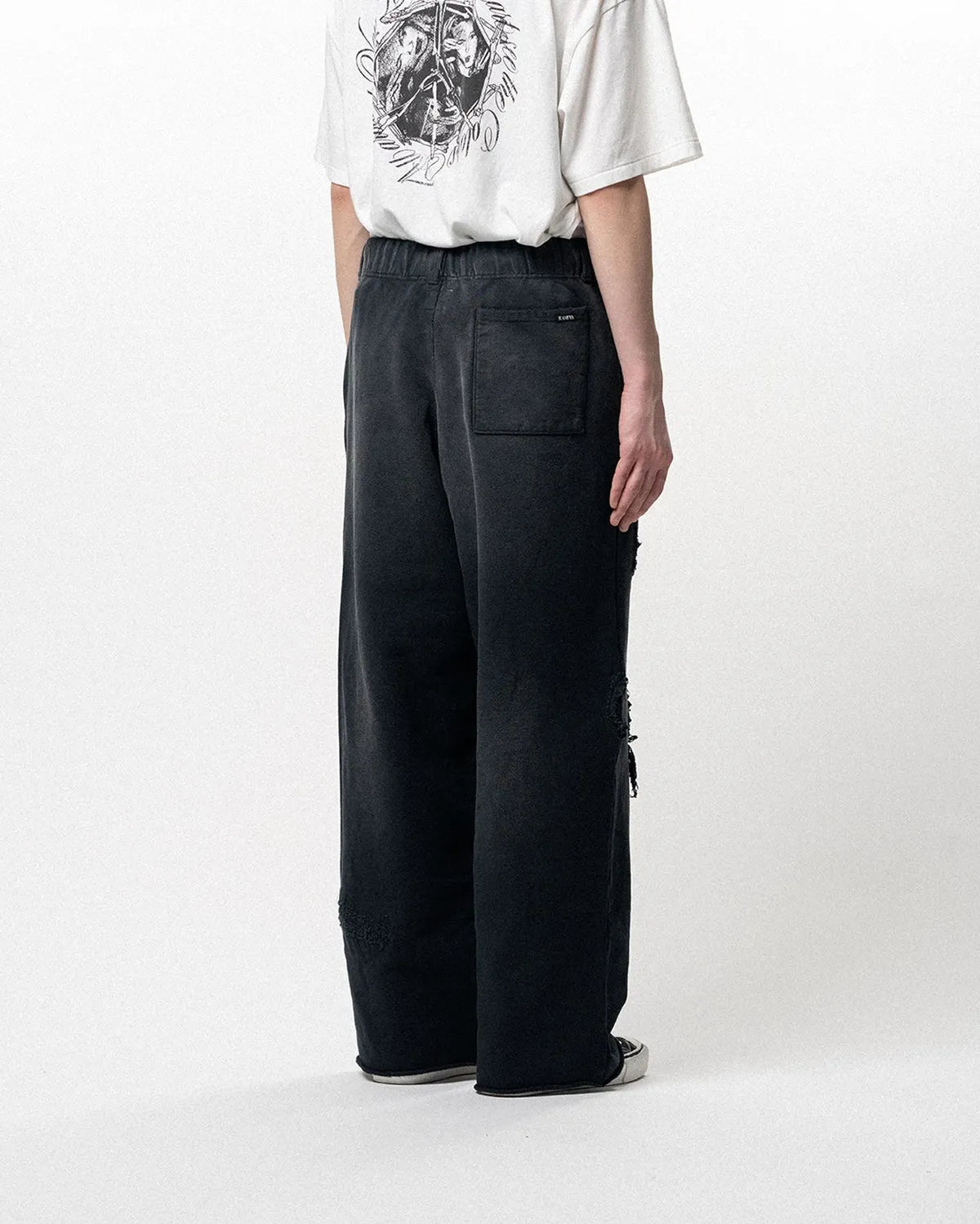 KAMIYA / Repaired Name Patch Wide Sweat Pants (G16PT071)