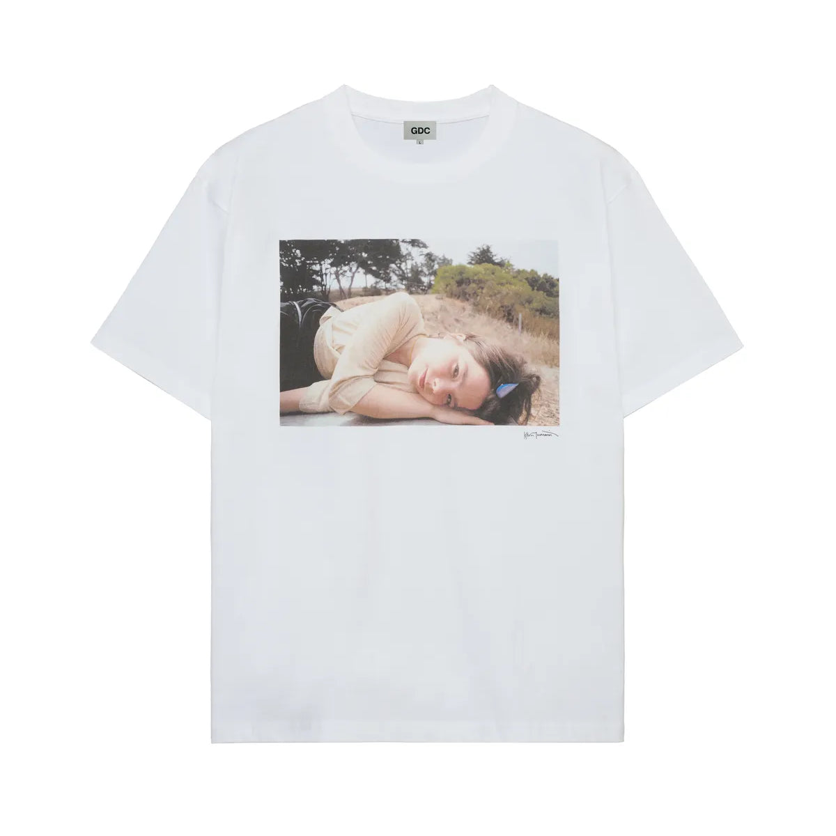 GDC (ジーディーシー) × Bjork by Kevin Cummins / Color Tee | 公式