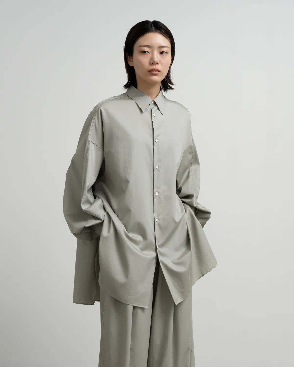 Graphpaper / Silicon Poplin Deep Slit Regular Collar Shirt (GL263-50198)