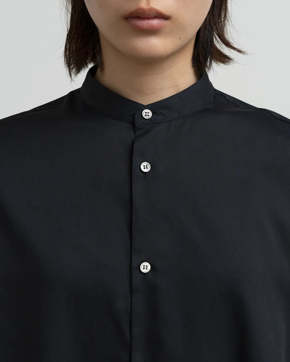 Graphpaper / Silicon Poplin Deep Slit Band Collar Shirt (GL263-50199)