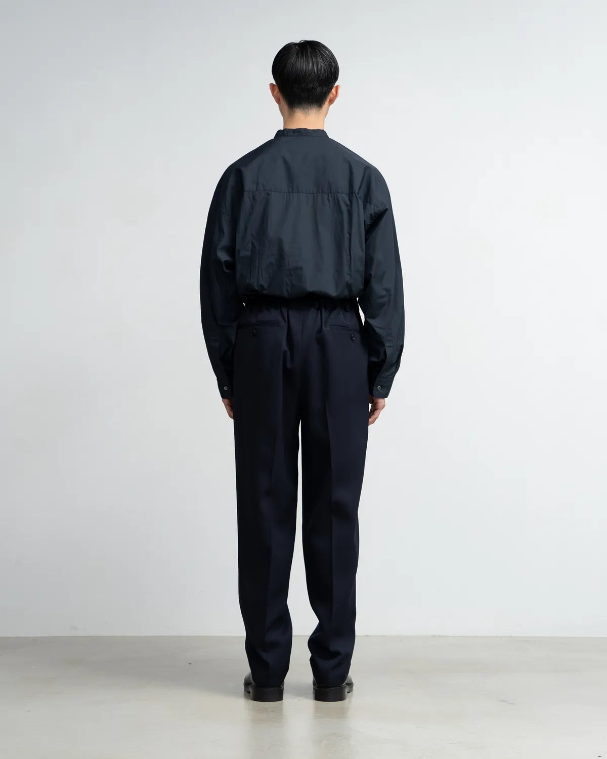 Graphpaper / Scale Off Wool Tapered Trousers (GM243-40170B)