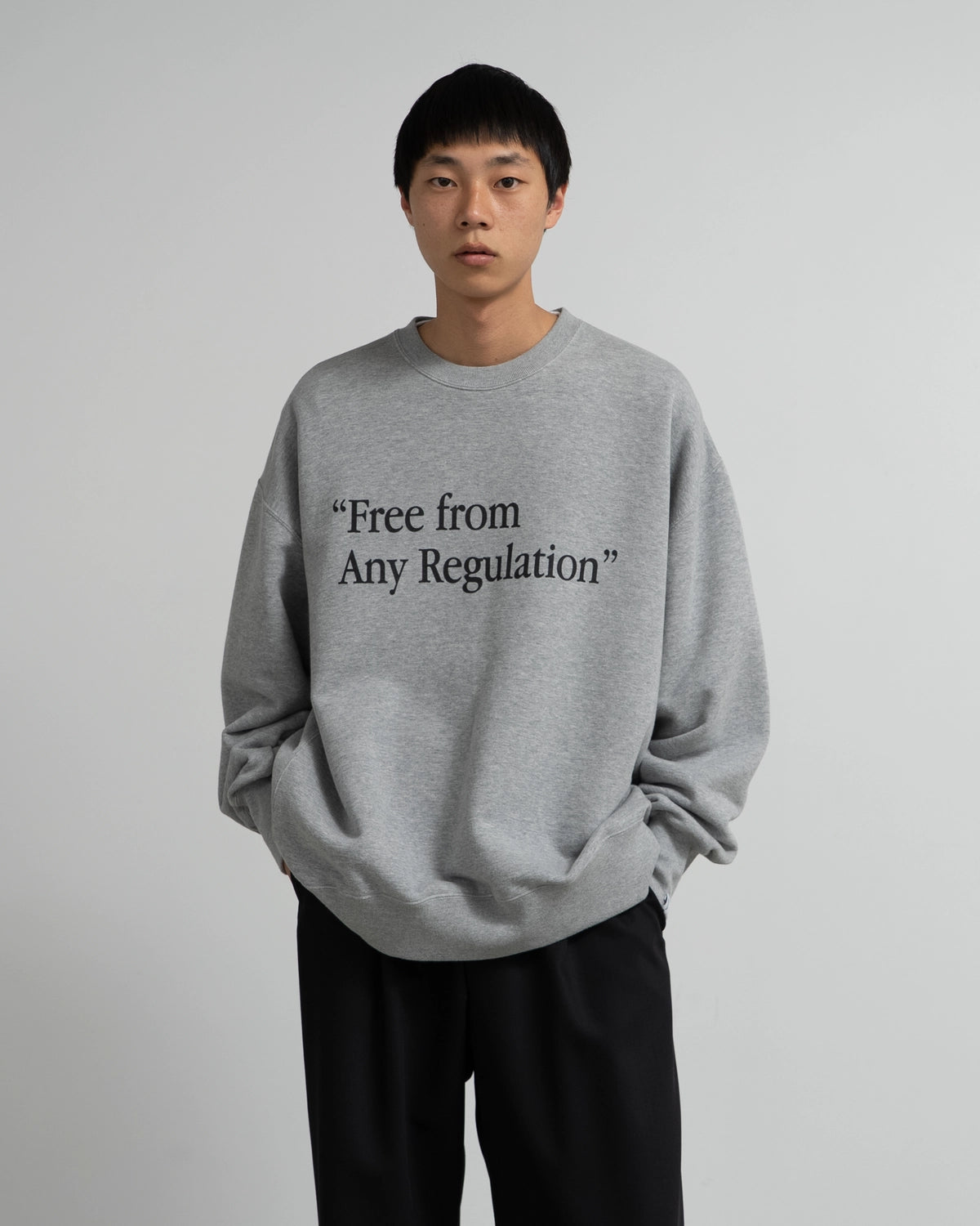 Graphpaper の LOOPWHEELER for Graphpaper Classic Crew Neck Sweat LIMITED EDITION (GU251-70300)