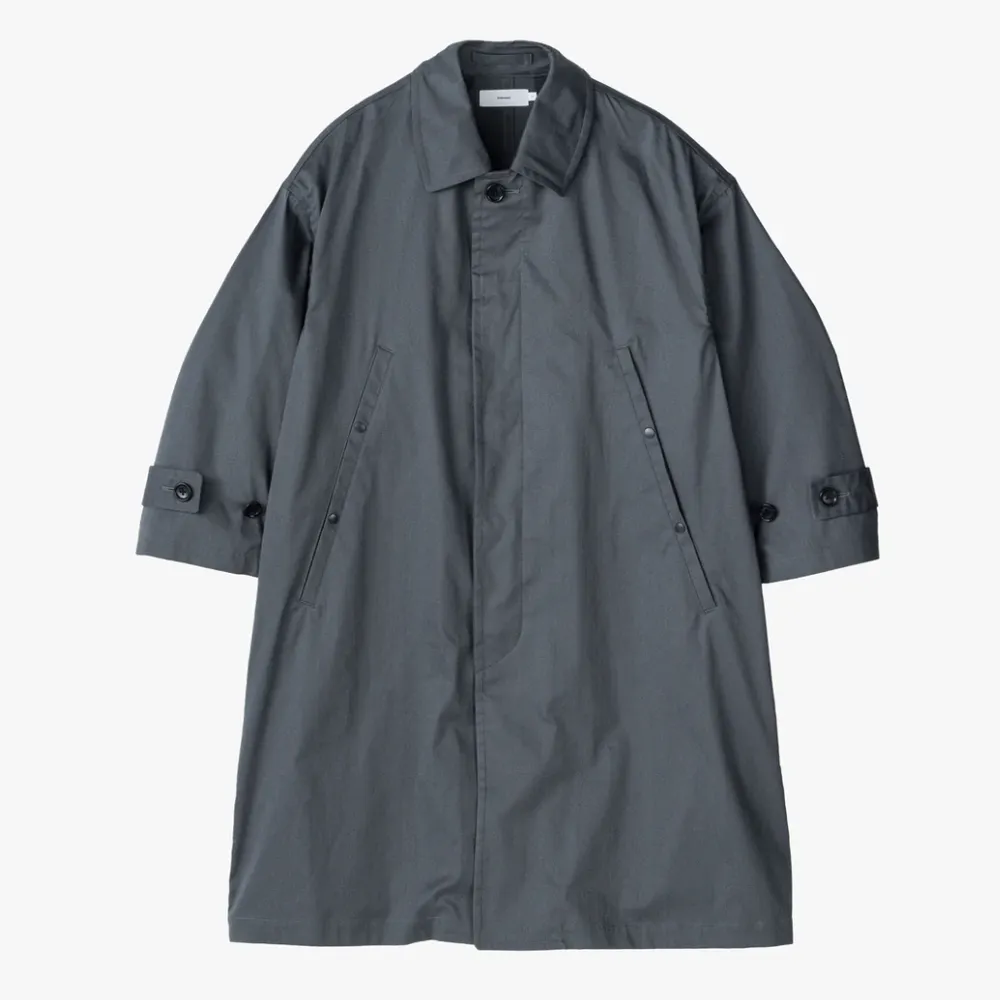 Graphpaper の Solotex Twill Oversized Coat (GU243-10328B)