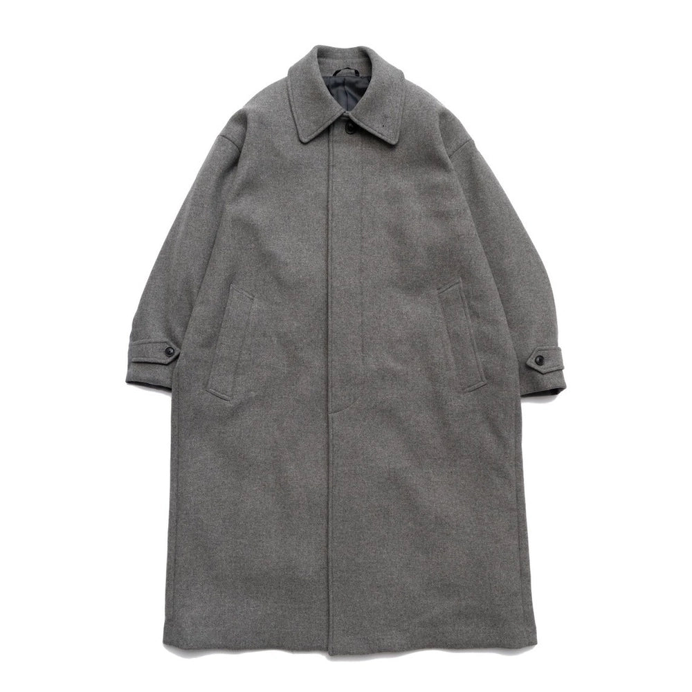 Graphpaper × YOKE の DOUBLE BREASTED COAT (YK24FW0998C-GP)