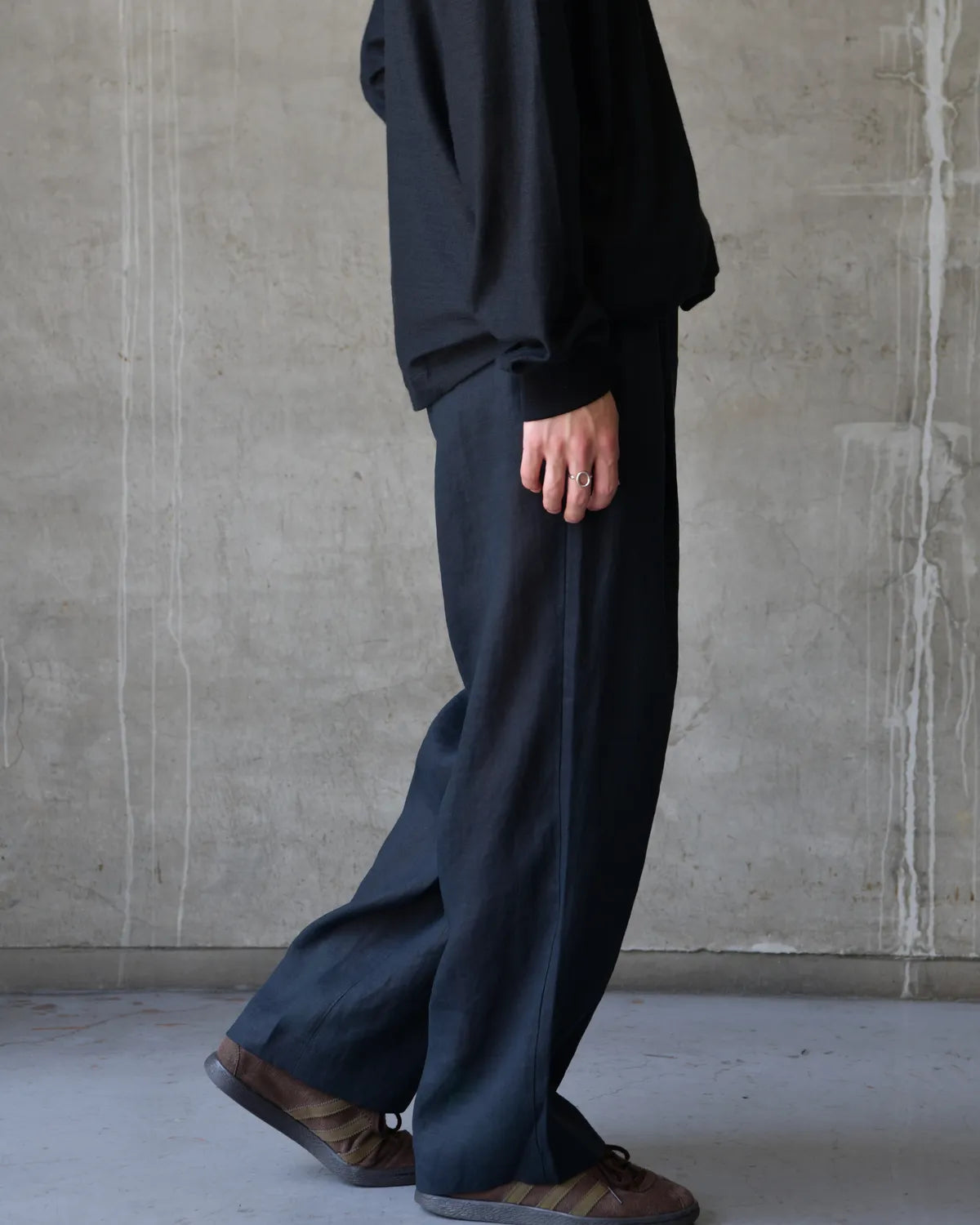 MARKAWARE / Hemp Shirting / Double Pleated Easy Trousers (A26B05PT01C)