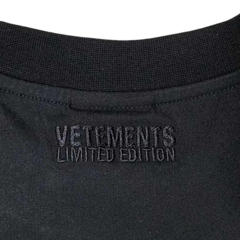 VETEMENTS / OVAL LOGO OVERSIZED T-SHIRT (UA66TR605BW1000)