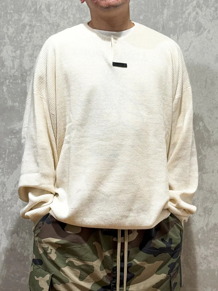 ESSENTIALS / WAFFLE HENLEY SWEATER (192BT246150F)