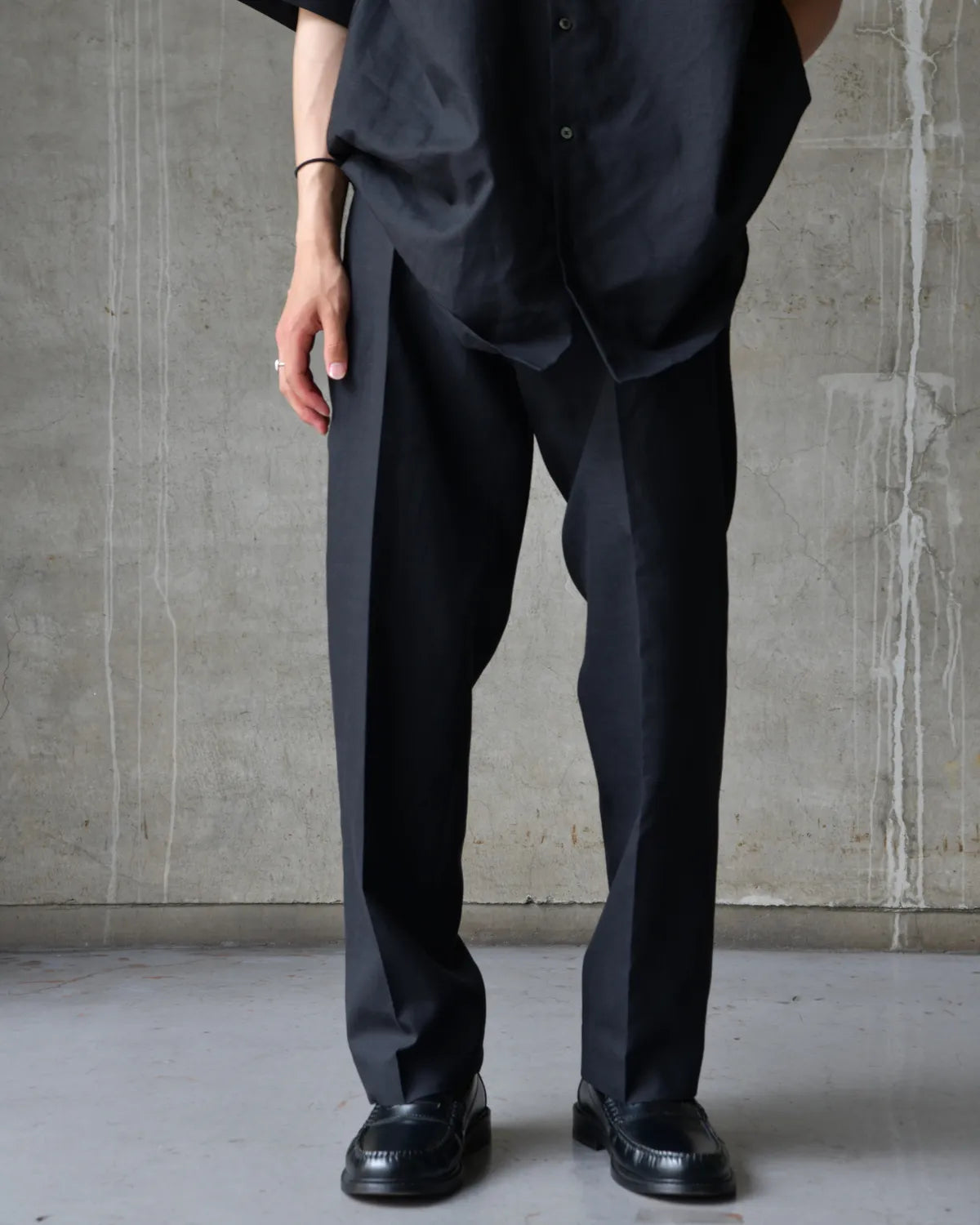 【 マーカウェア 】ペグトップ - WOOL TROPICAL 黒 MARKAWARE(マーカウェア) / Organic Wool Hemp Tropical / Flat