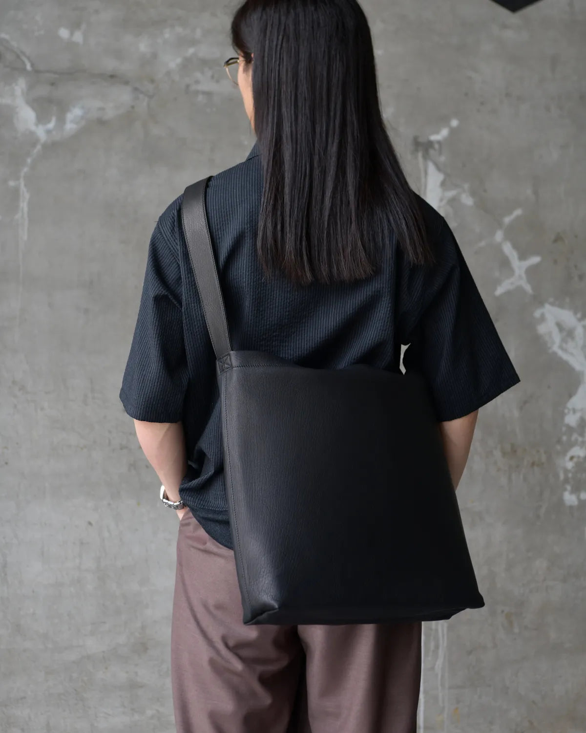 Aeta（アエタ）/ DOUBLE FACED SHOULDER TOTE M | 公式通販・JACK in