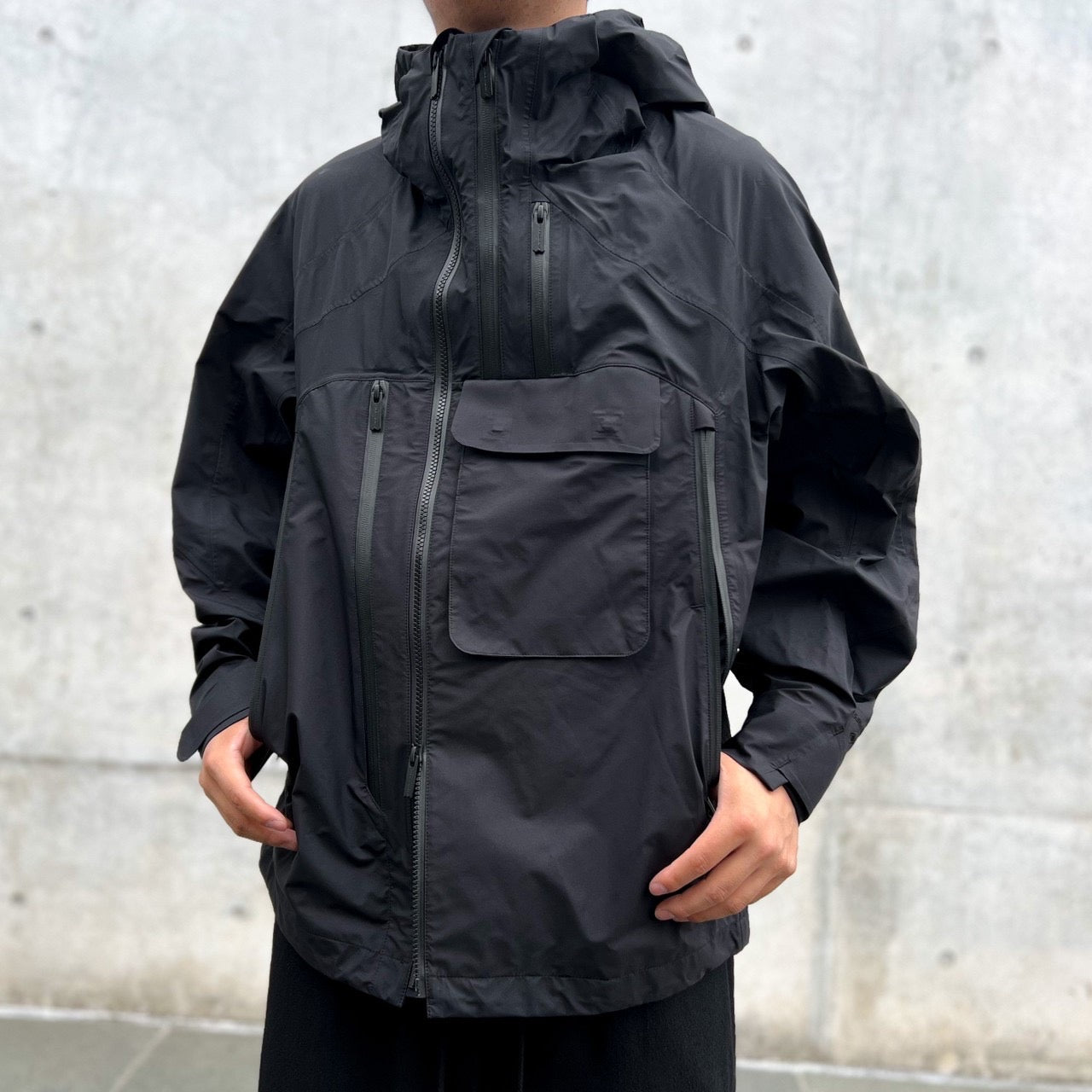 White Mountaineering /GORE-TEX 30D ASYMMETRY JACKET| JACK in the
