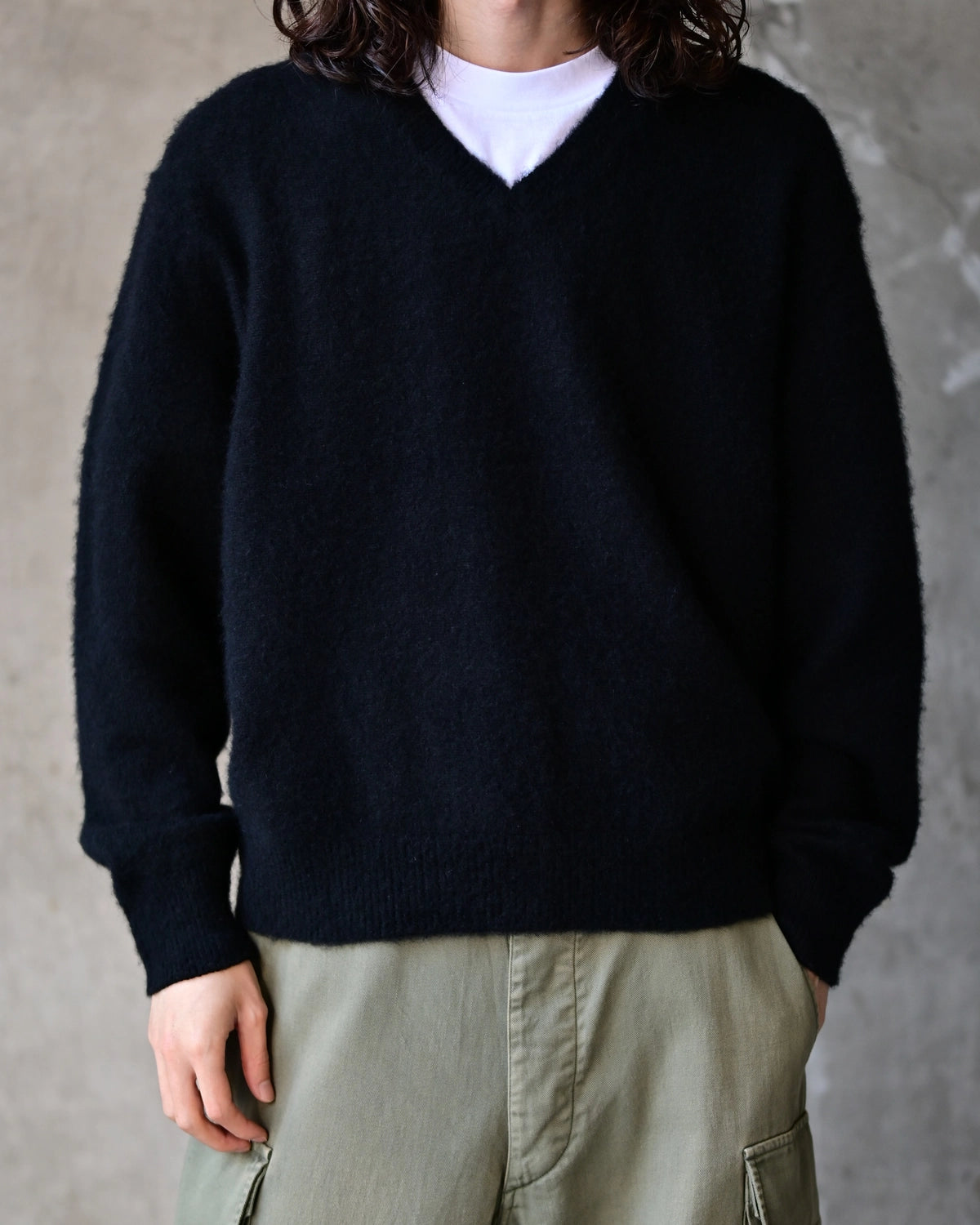 A.PRESSE / Brushed Cashmere Middle Gauge V Neck Sweater (26AAP-03-11)