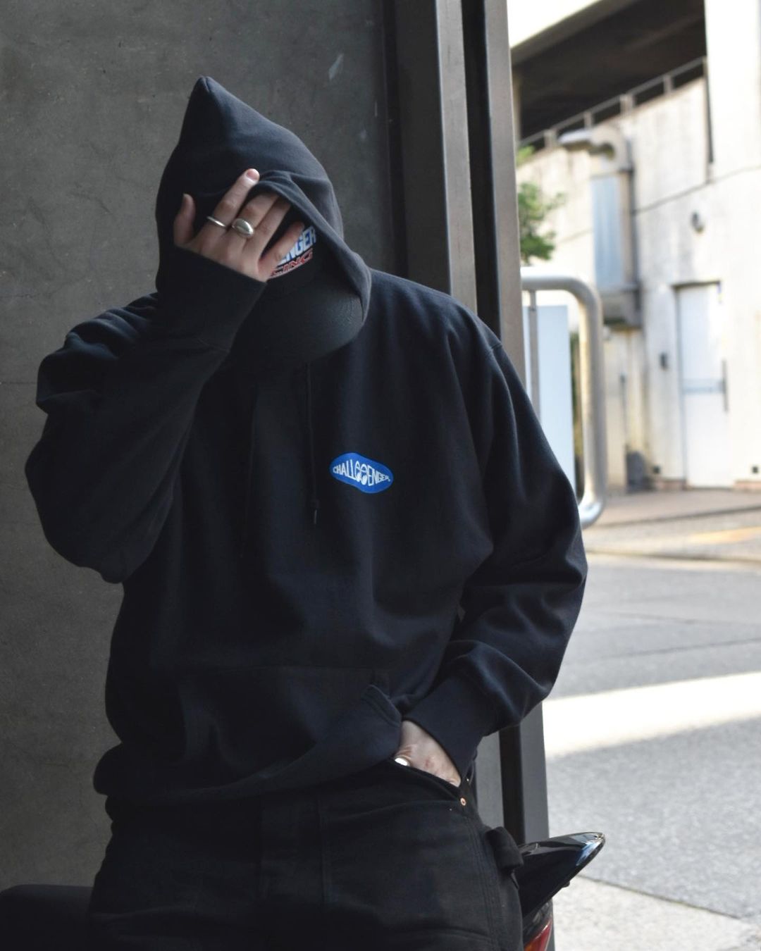 CHALLENGER / CHALLENGER × MOON EQUIPPED HOODIE