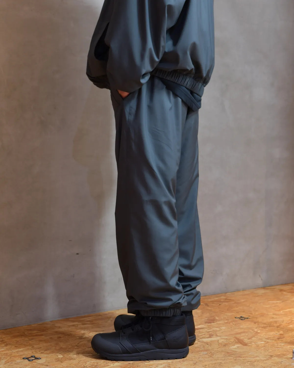 N.HOOLYWOOD TEST PRODUCT EXCHANGE SERVICE / EASY PANTS (9262-CP70-018)