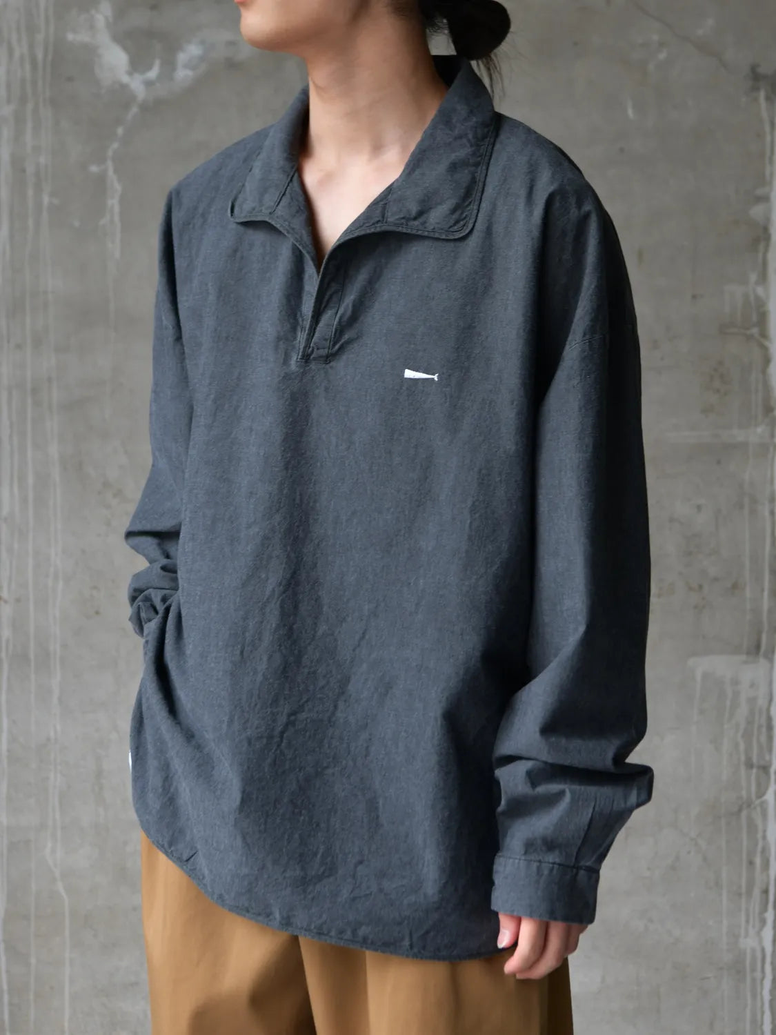 DESCENDANT / SALOON PULLOVER CHSMBRAY LS SHIRT (261CPDS-SHM04)