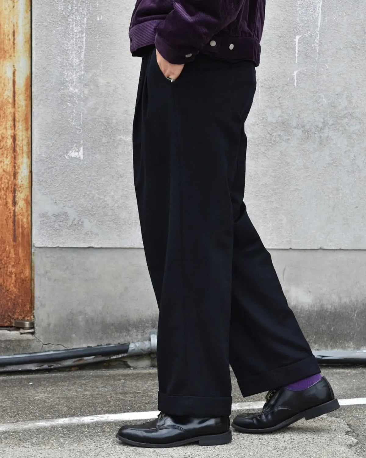 MARKAWARE / DOUBLE PLEATED WIDE TROUSERS (A25C23PT01C)