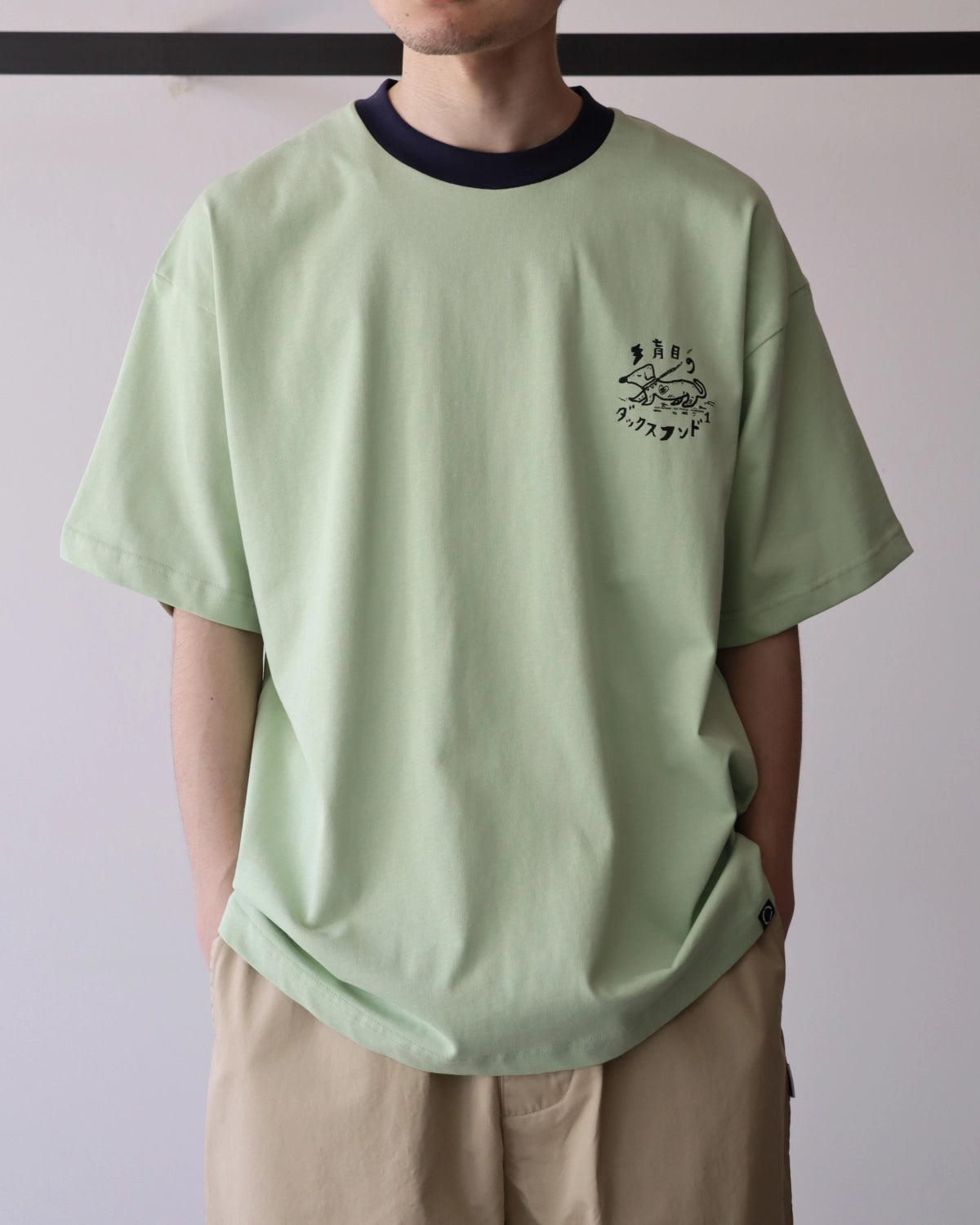 PHINGERIN / BLIND DACHSHUND T-SHIRT (PD-261-LCS-044)