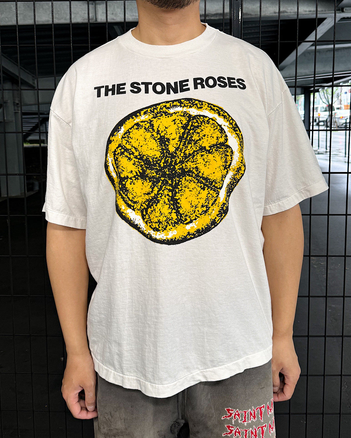 The Stone Roses ほぼ新品 SAINT M×××××× (セントマイケル) × THE STONE ROSES / TSR_SS T-SHIRT