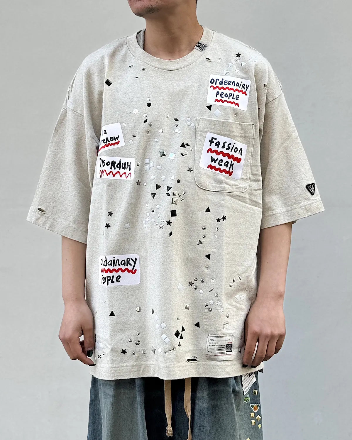 Maison MIHARA YASUHIRO / Embellished Sticker T-shirt (A16TS592)