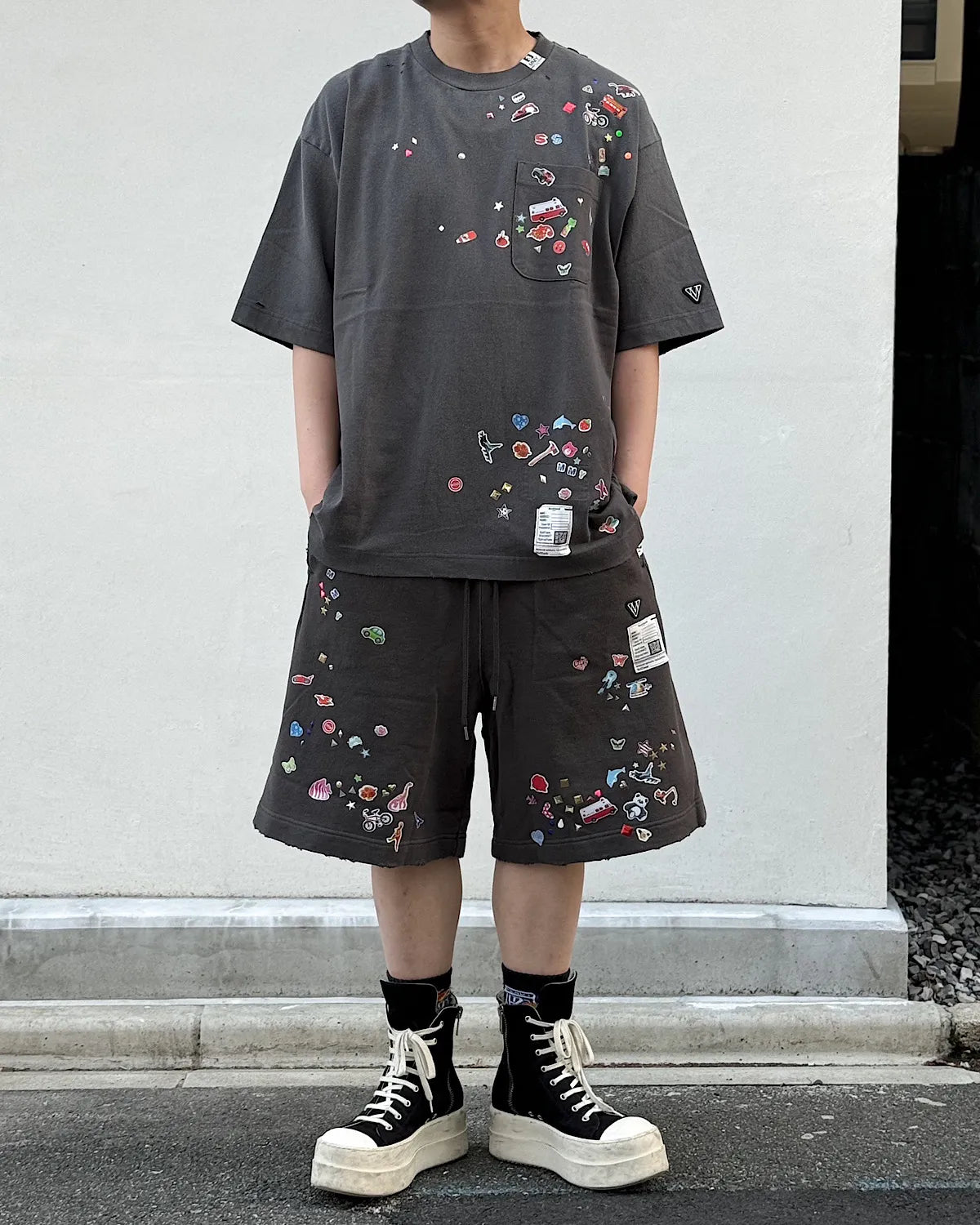 Maison MIHARA YASUHIRO / Kids Sticker Printed Sweat Shorts (J16SP733)