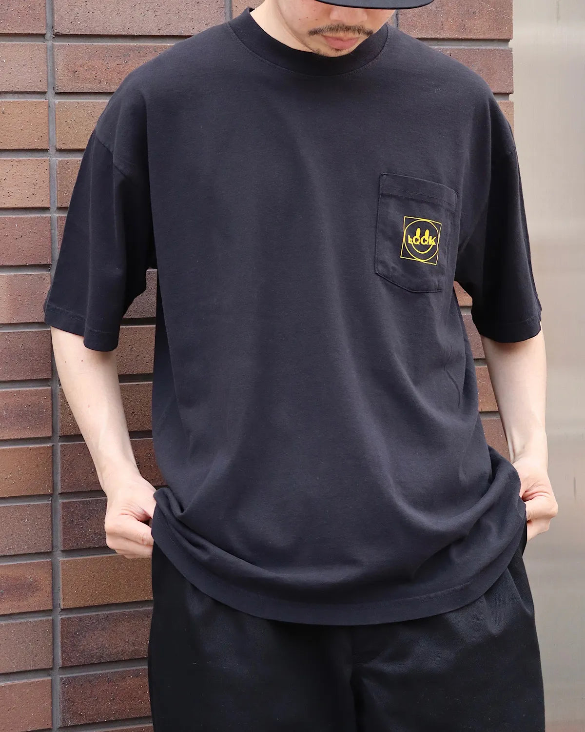 LQQK STUDIO / LQQK SMILEY LOGO POCKET TEE (LQS26ST12)