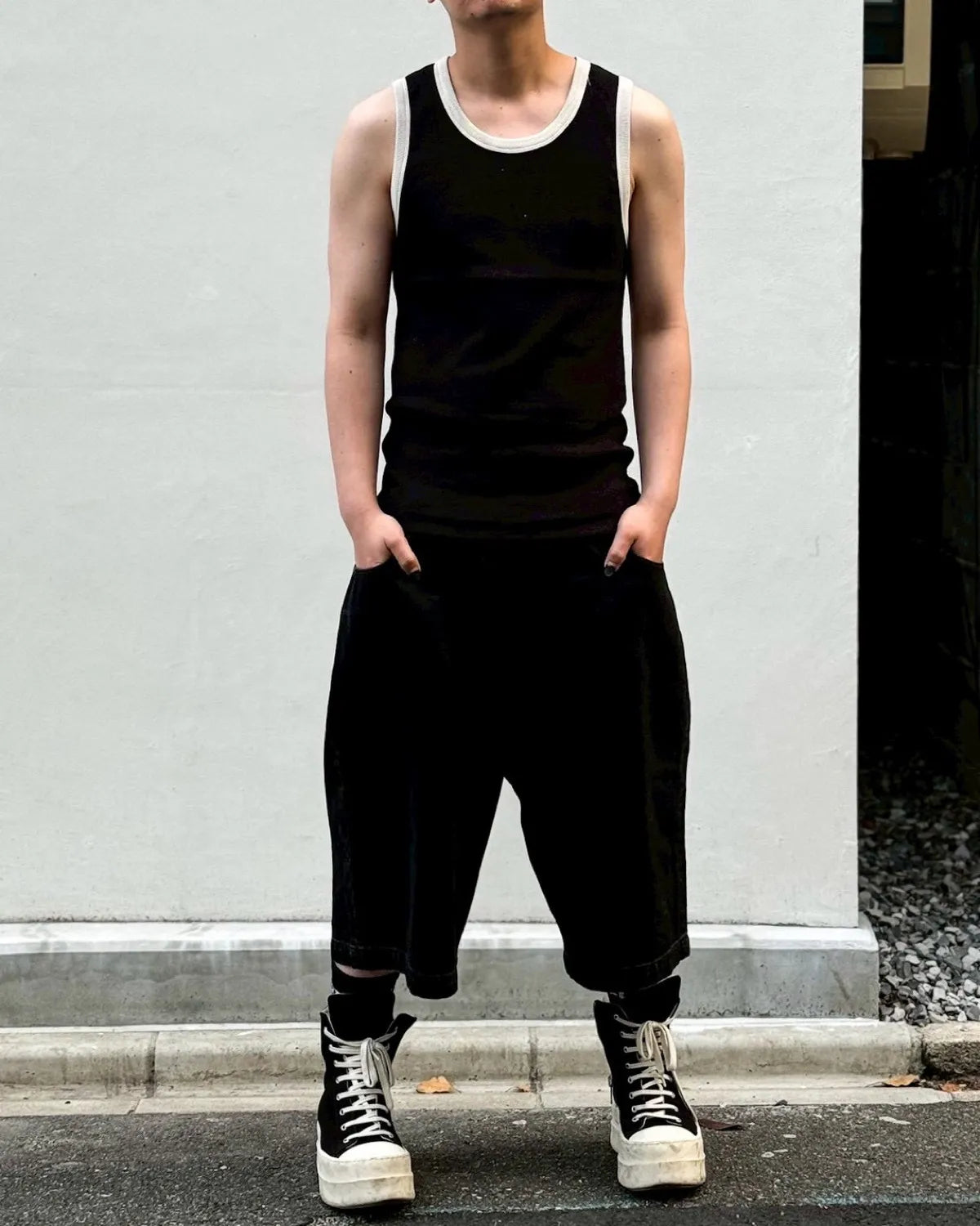 entire studios / Contro Tank (ESSS26TA012636269)