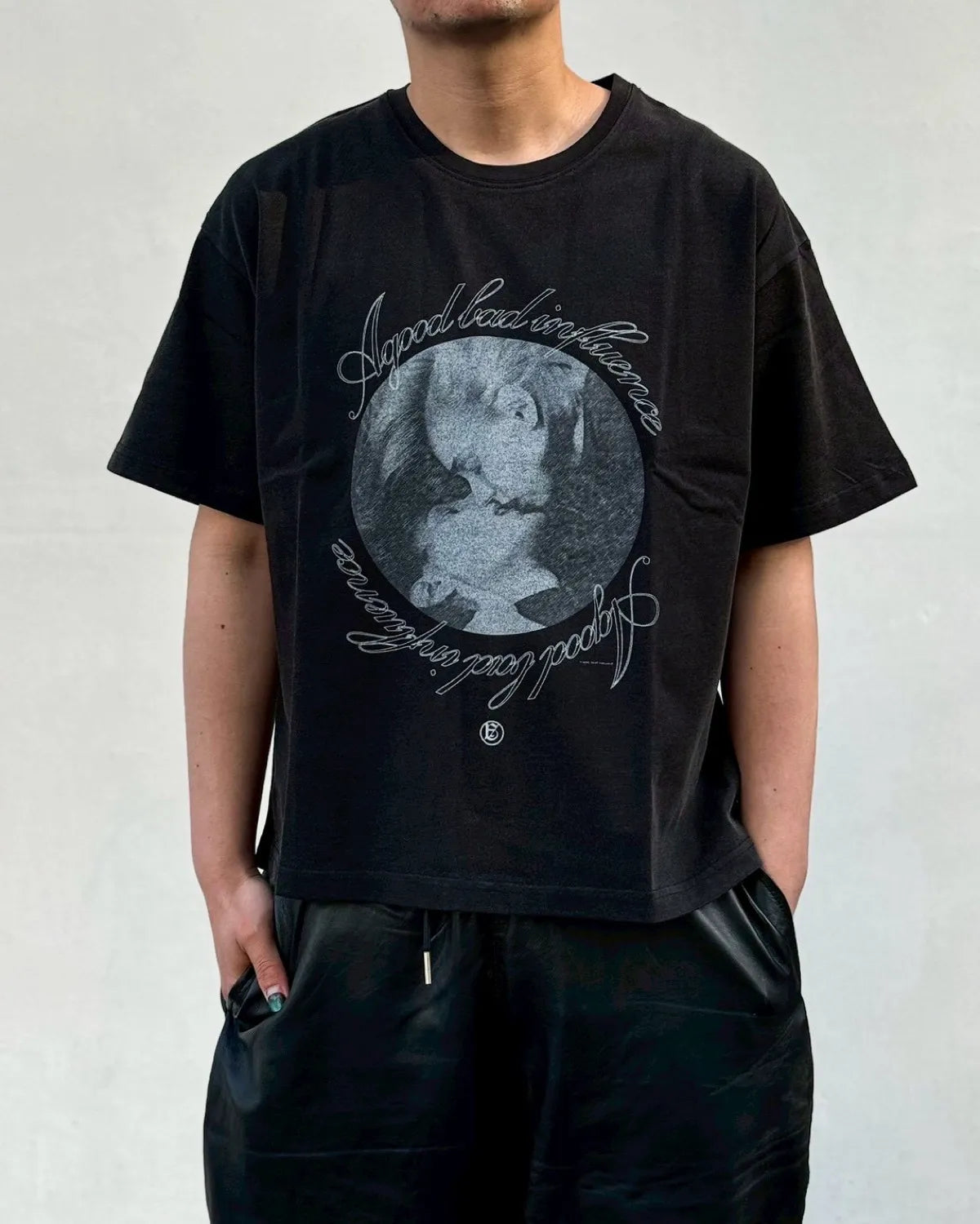 A Good Bad Influence / KISS TEE (AGBI-26SS-T07)