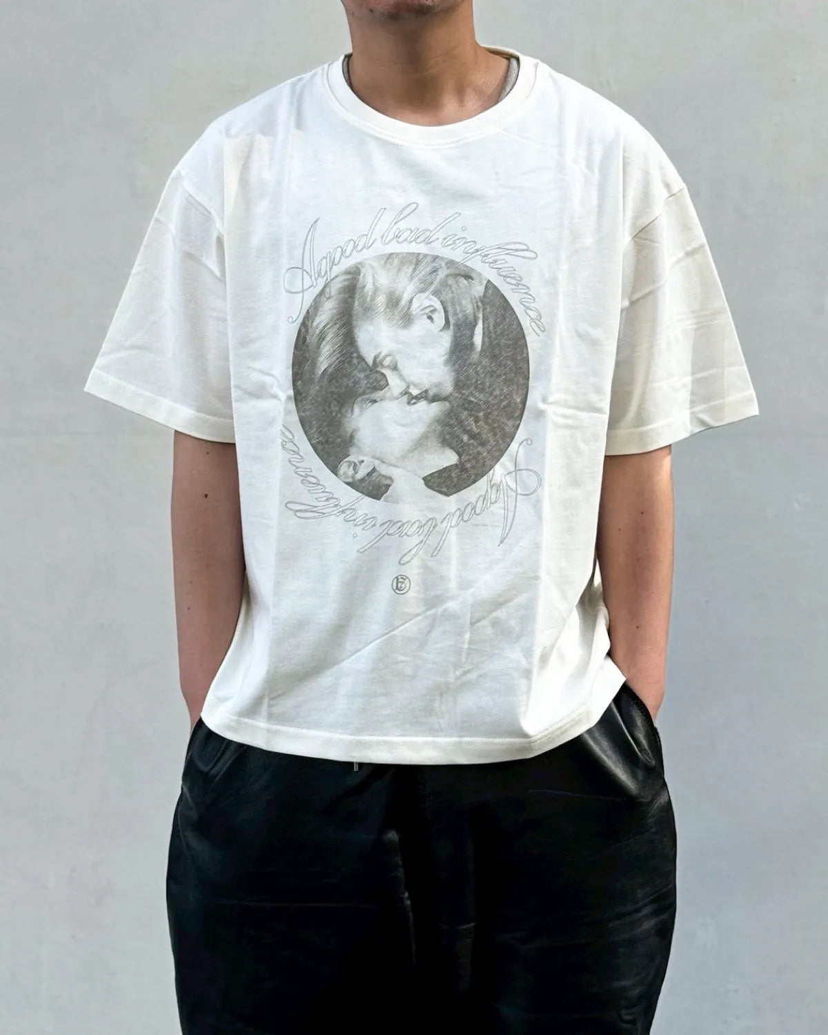 A Good Bad Influence / KISS TEE (AGBI-26SS-T07)