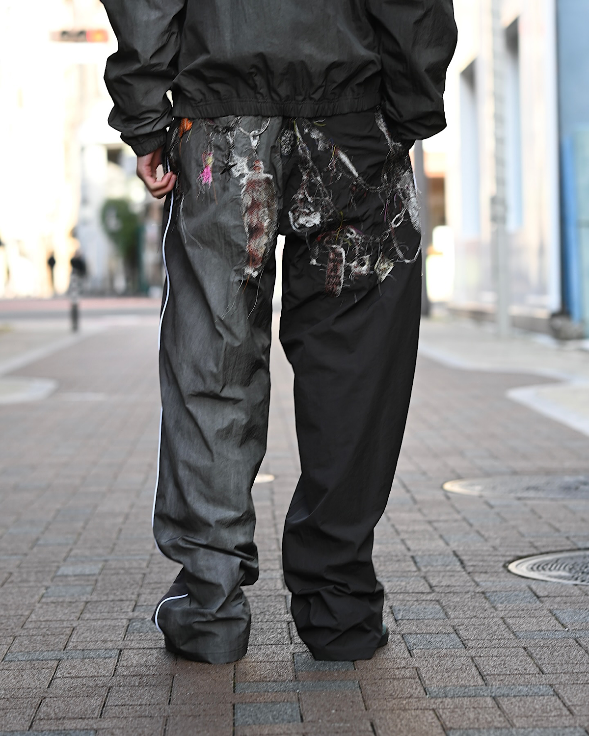 doublet / EMBROIDERED CHAIN TRACK PANTS (26SS22PT354)