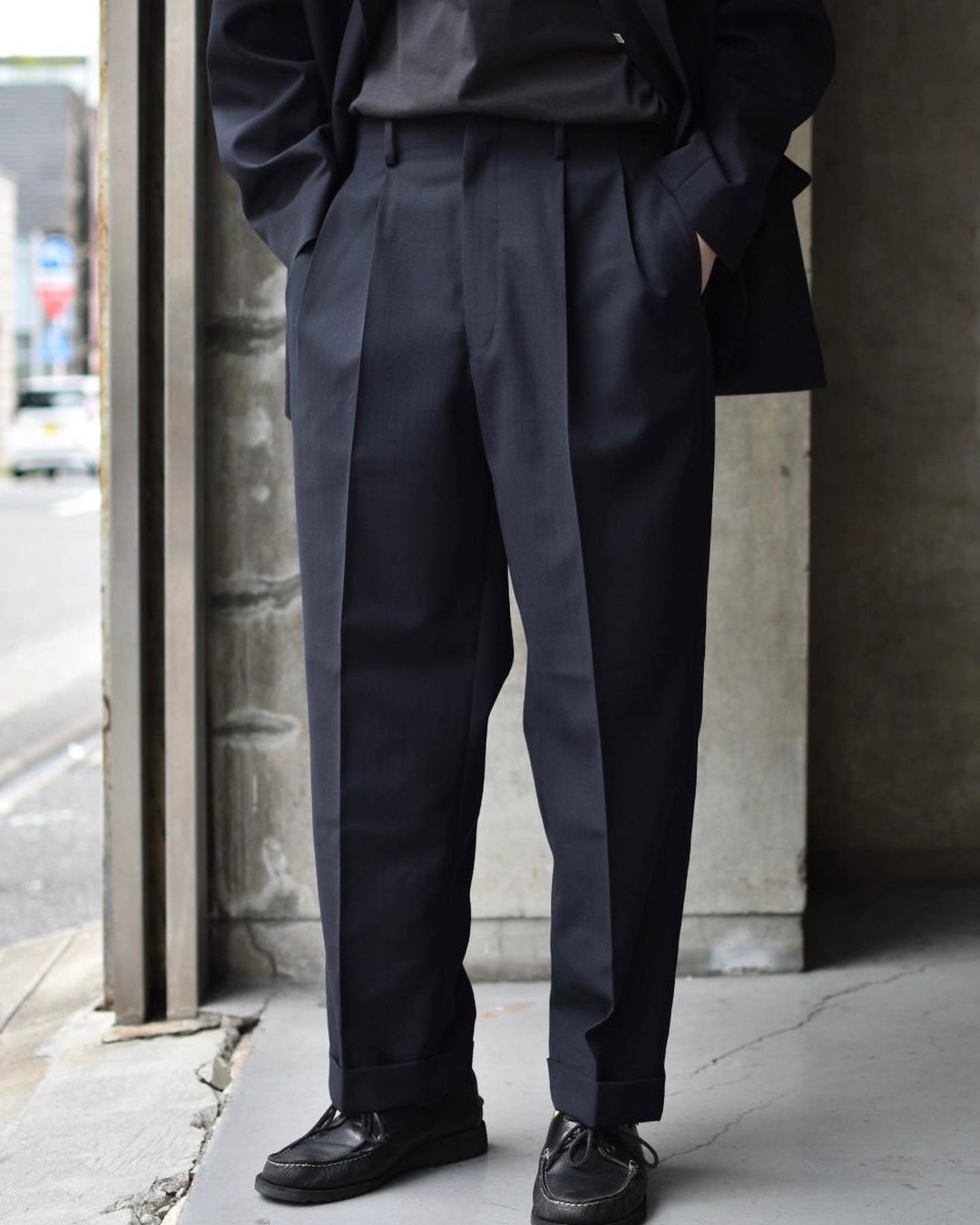 A.PRESSE / Slub Wool Navy Trousers