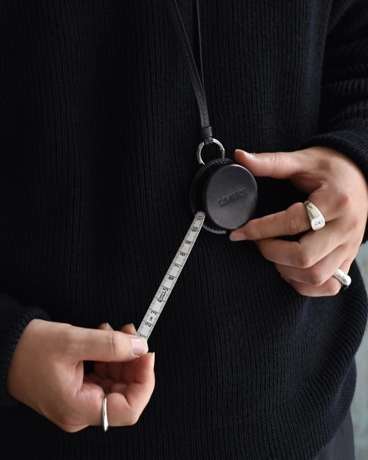 LEMAIRE / MOLDED TAPE NECKLACE (SL0052 LL0165)