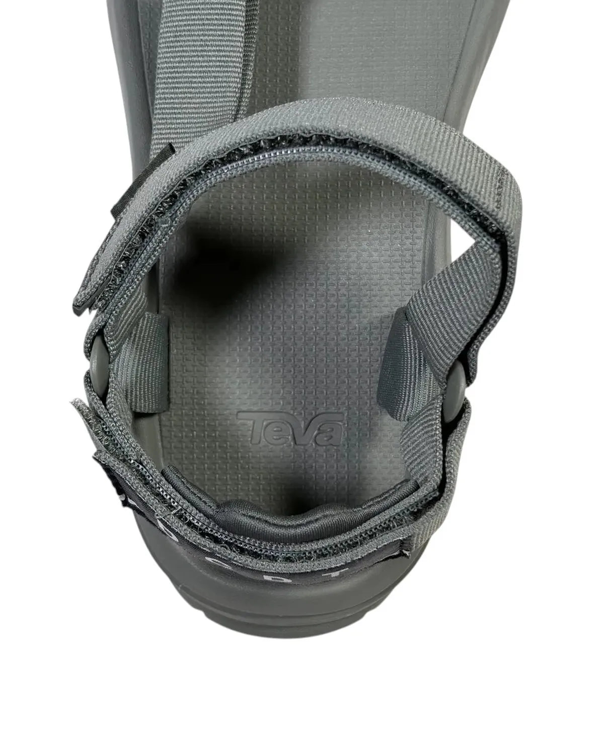 DESCENDANT × Teva / HURRICANE XLT3 (261DKDS-FW01S)
