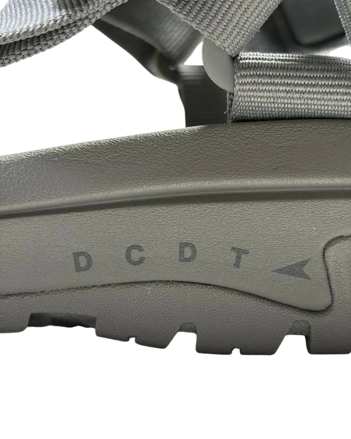 DESCENDANT × Teva / HURRICANE XLT3 (261DKDS-FW01S)