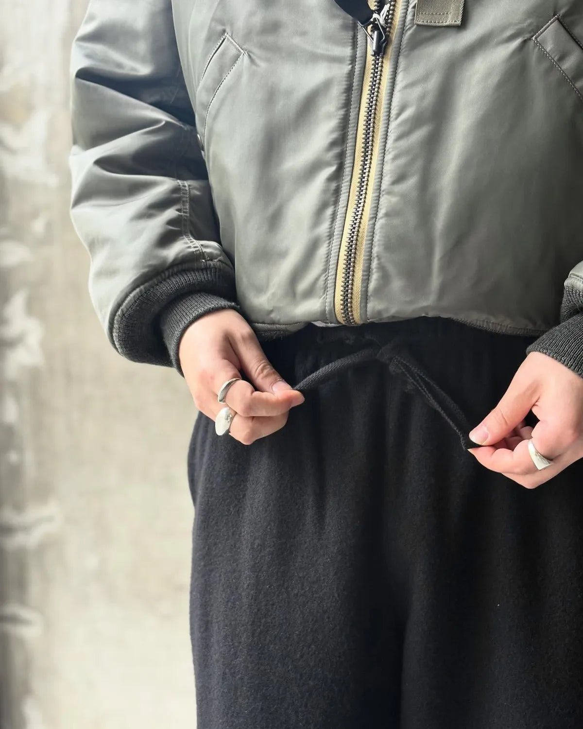 marka / WIDE CYLINEDR FIT EASY PANTS (M25D10PT01C)